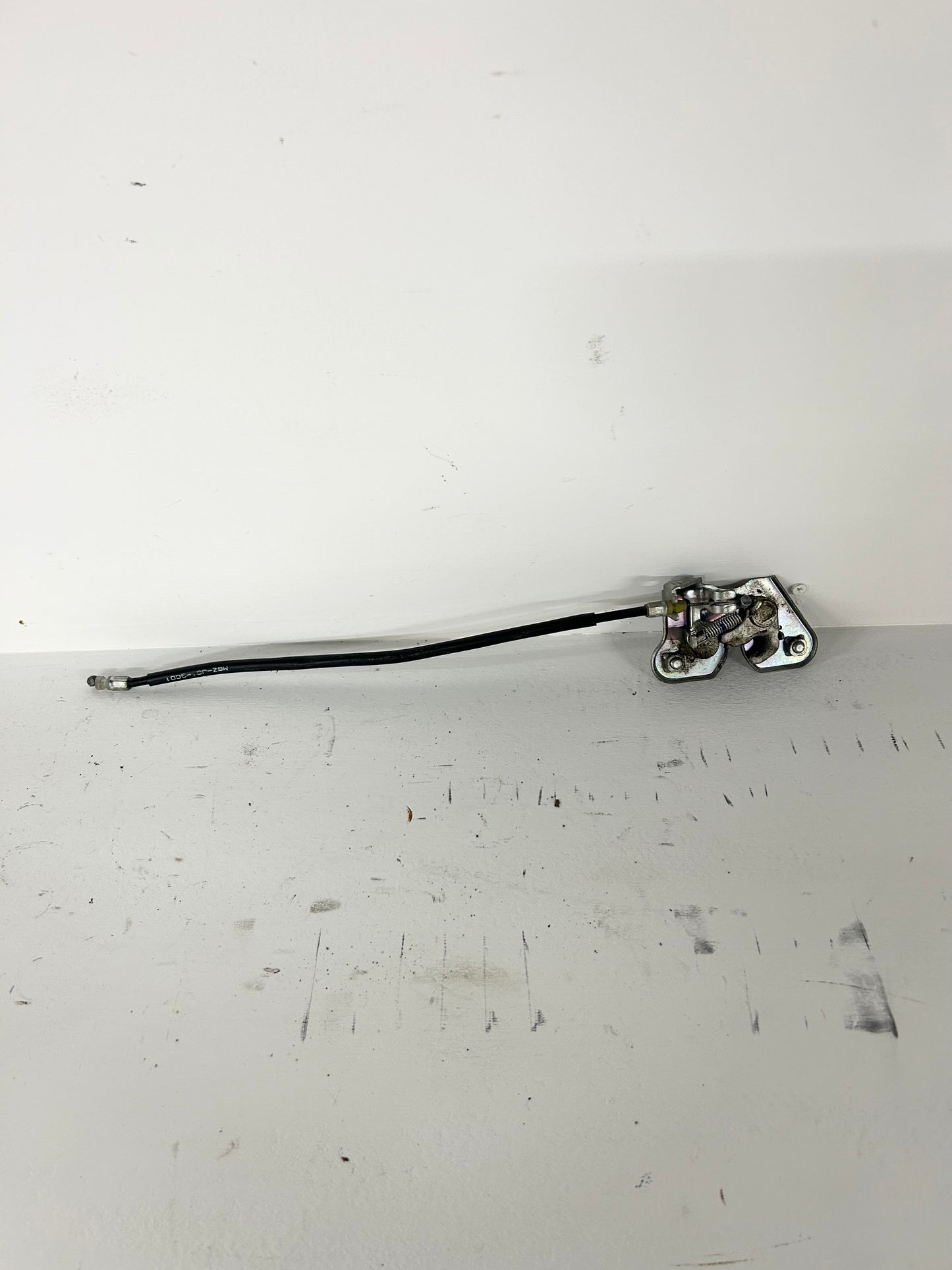 2013 2014 2015 Honda CBR500R seat lock mechanism (GM ID# 001589 )