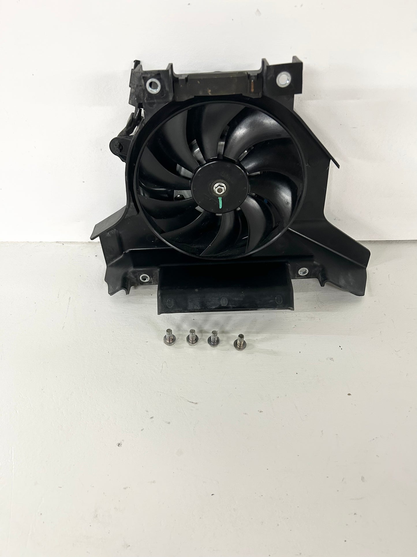 2018 2019 2020 2021 2022 Kawasaki Ninja 400 Z400 radiator fan (GM ID# 001442 )