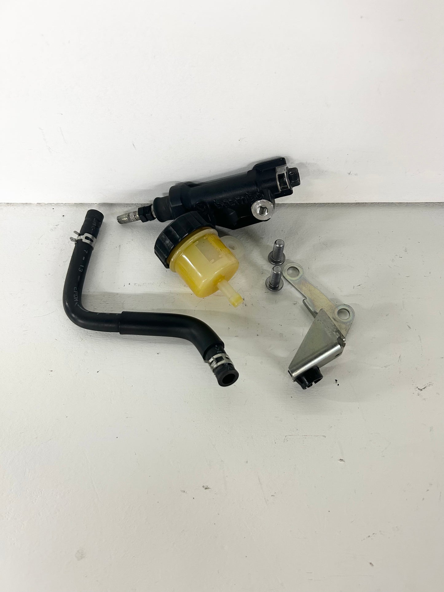 2009 2010 2011 2012 2013 2014 2015 2016 Yamaha FZ6R rear brake master cylinder (GM ID# 001329 )
