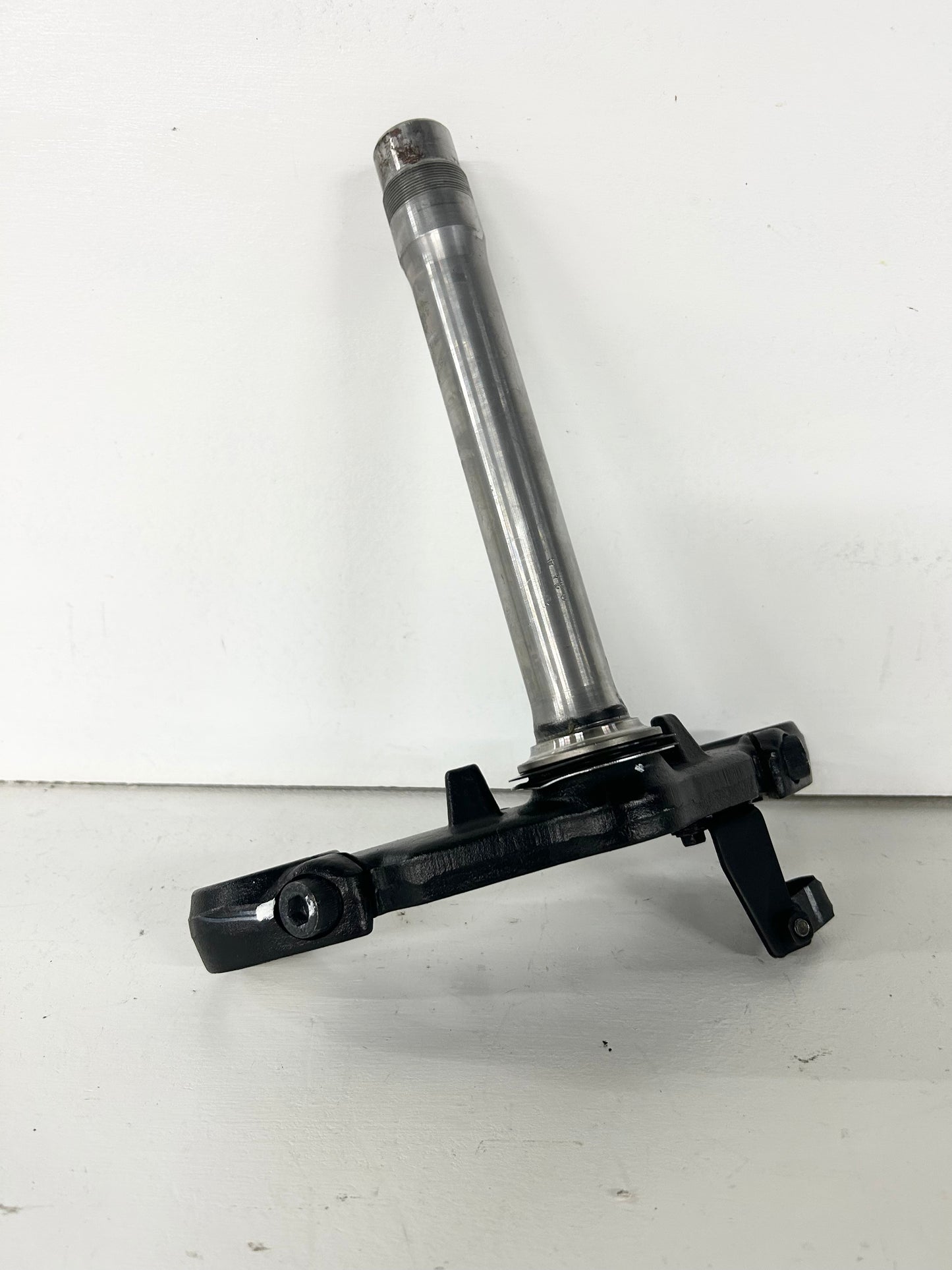 2013 2014 2015 2016 2017 Kawasaki Ninja 300 lower triple tree stem clamp (GM ID# 001369 )