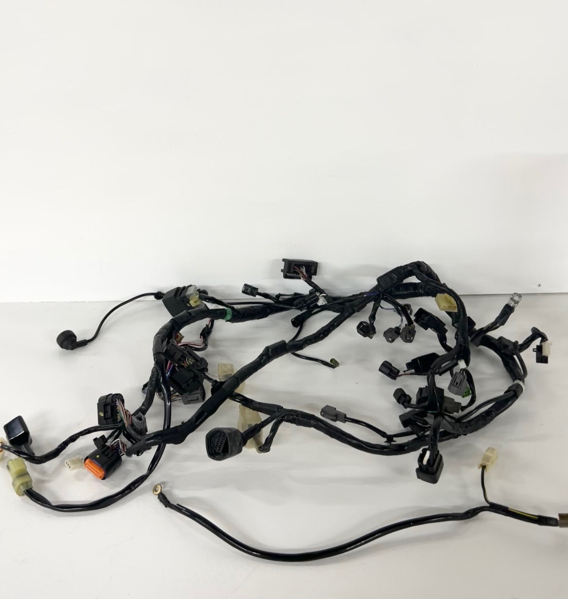 2013 2014 2015 2016 2017 Kawasaki ninja 300 ABS wiring harness 26031-1540 ( 001082 )