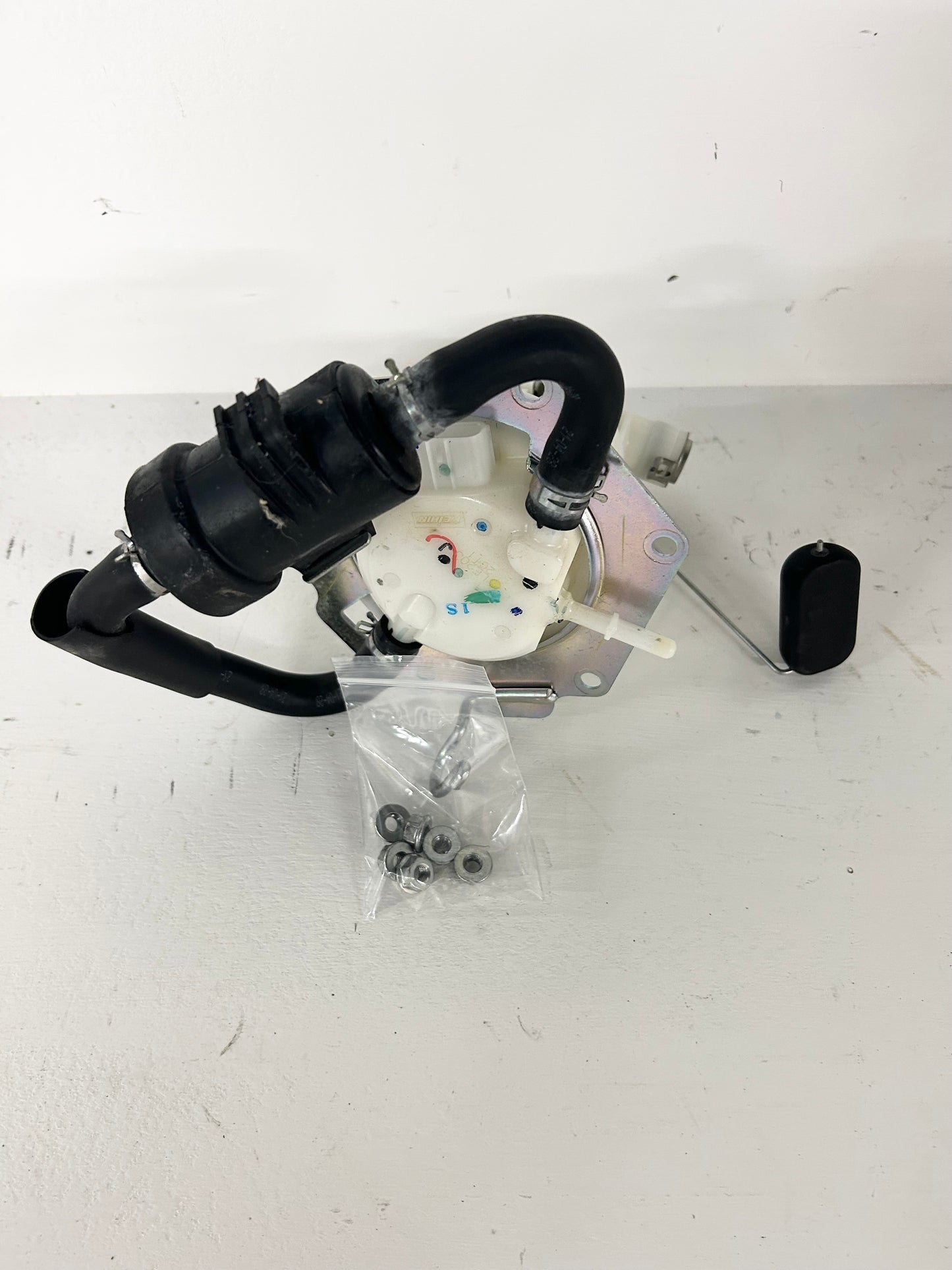 2015 2016 2017 2018 2019 2020 2021 2022 Honda CBR300R CBR 300 R gas fuel pump assembly (GM ID# 001659 )