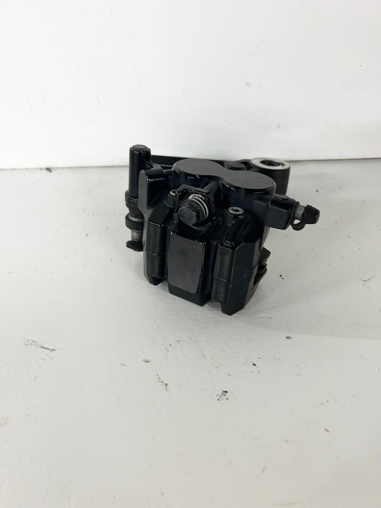 2013 2014 2015 2016 2017 Kawasaki ninja 300 rear brake caliper with bracket (GM ID# 001399 )