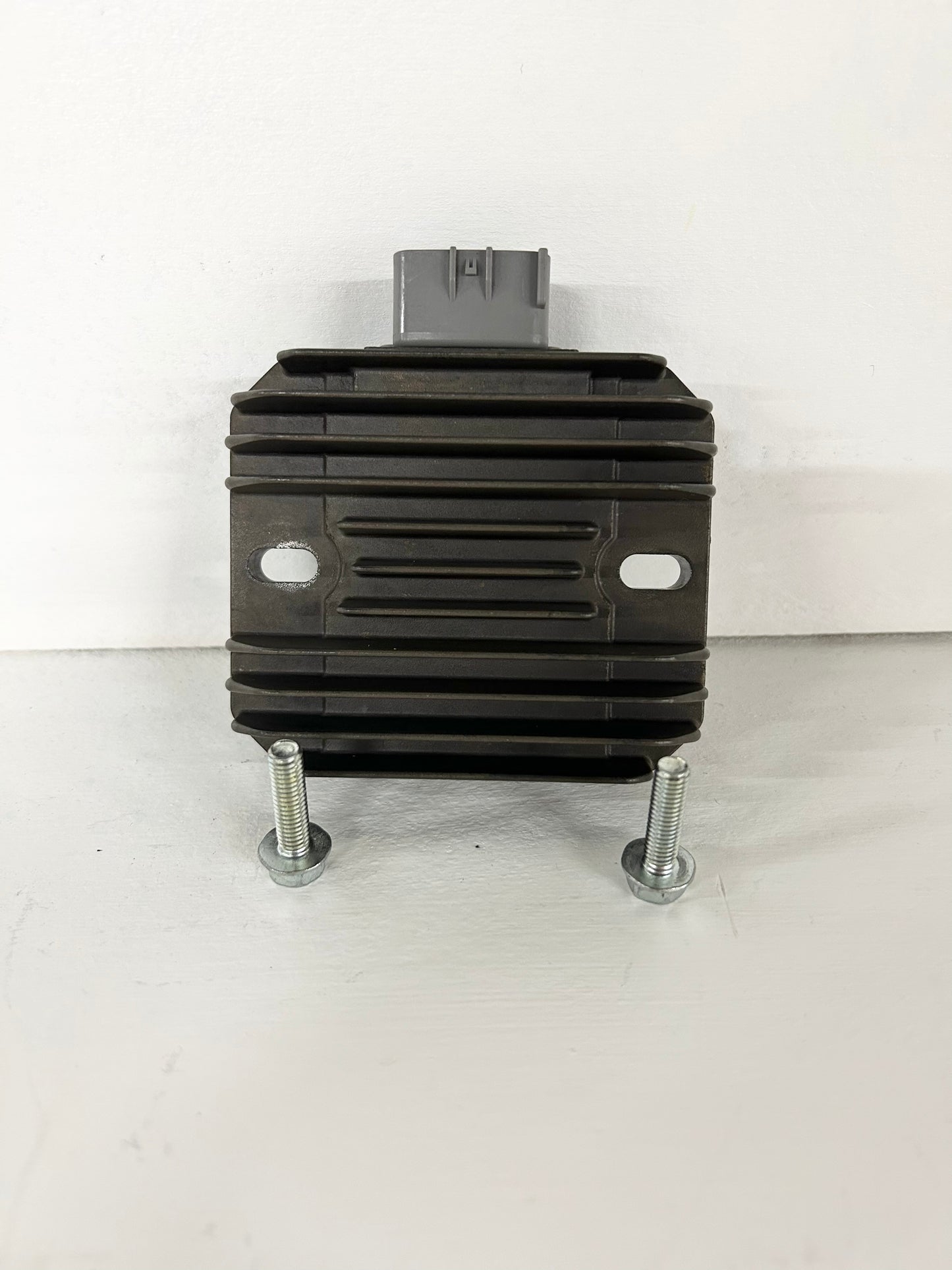 2013 2014 2015 2016 2017 Kawasaki ninja 300 Rectifier voltage regulator 21066-0712 ( 001026 )