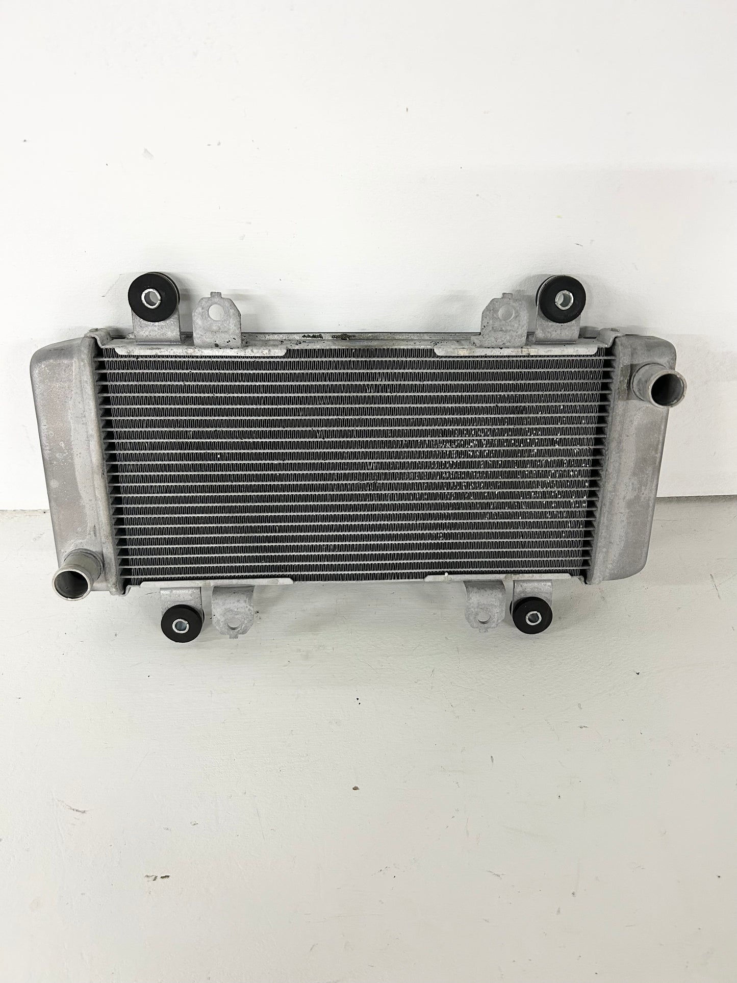 2013 2014 2015 2016 2017 Kawasaki Ninja 300 radiator (GM ID# 001513 )