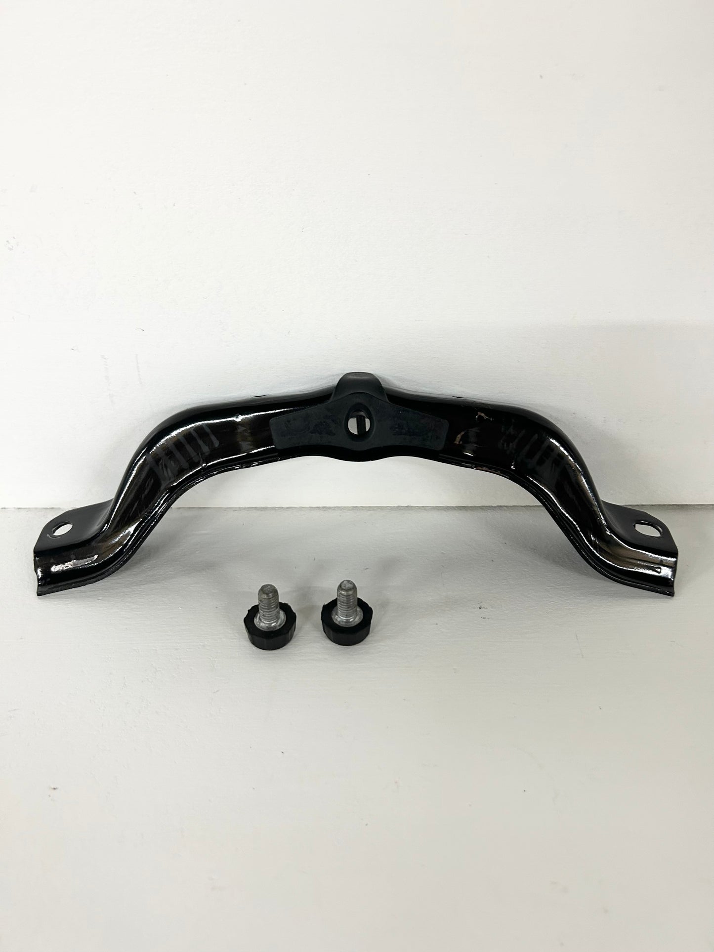 2017 2018 2019 2020 2021 2022 KTM Duke 390 seat bracket 93003002030 ( 001097 )
