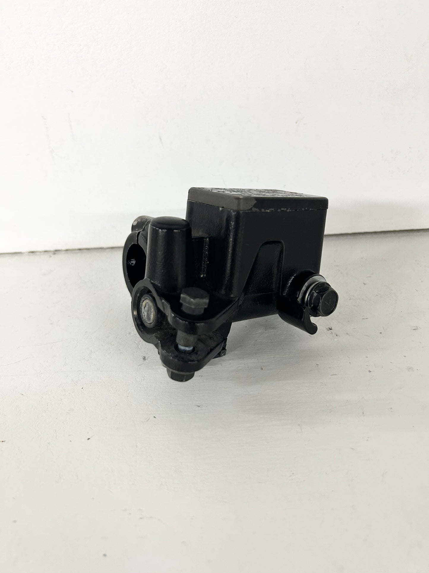 2013 2014 2015 2016 2017 Kawasaki Ninja 300 front brake master (GM ID# 001373 )