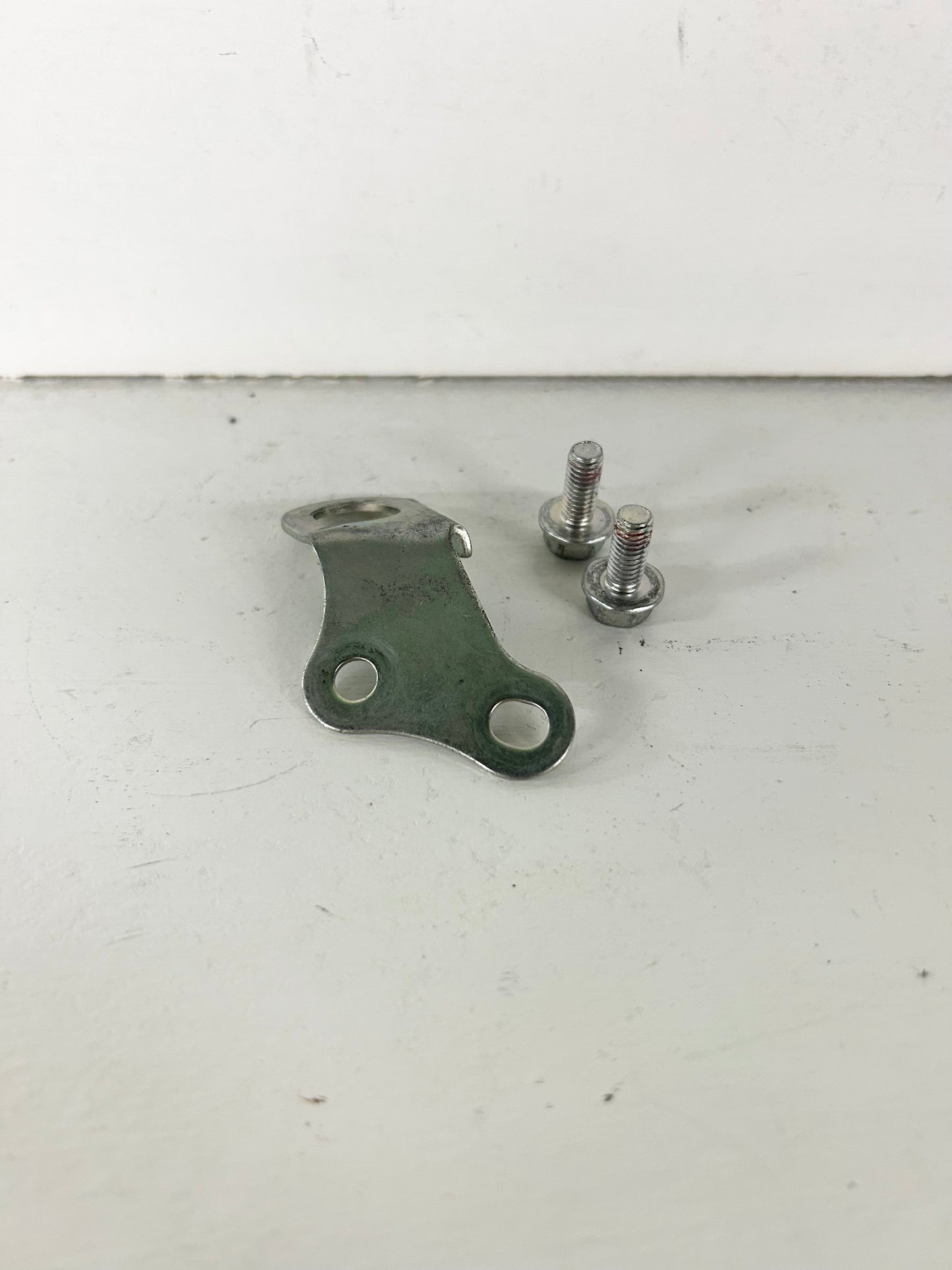 2009 2010 2011 2012 2013 2014 2015 2016 Yamaha FZ6R bracket (GM ID# 001325 )