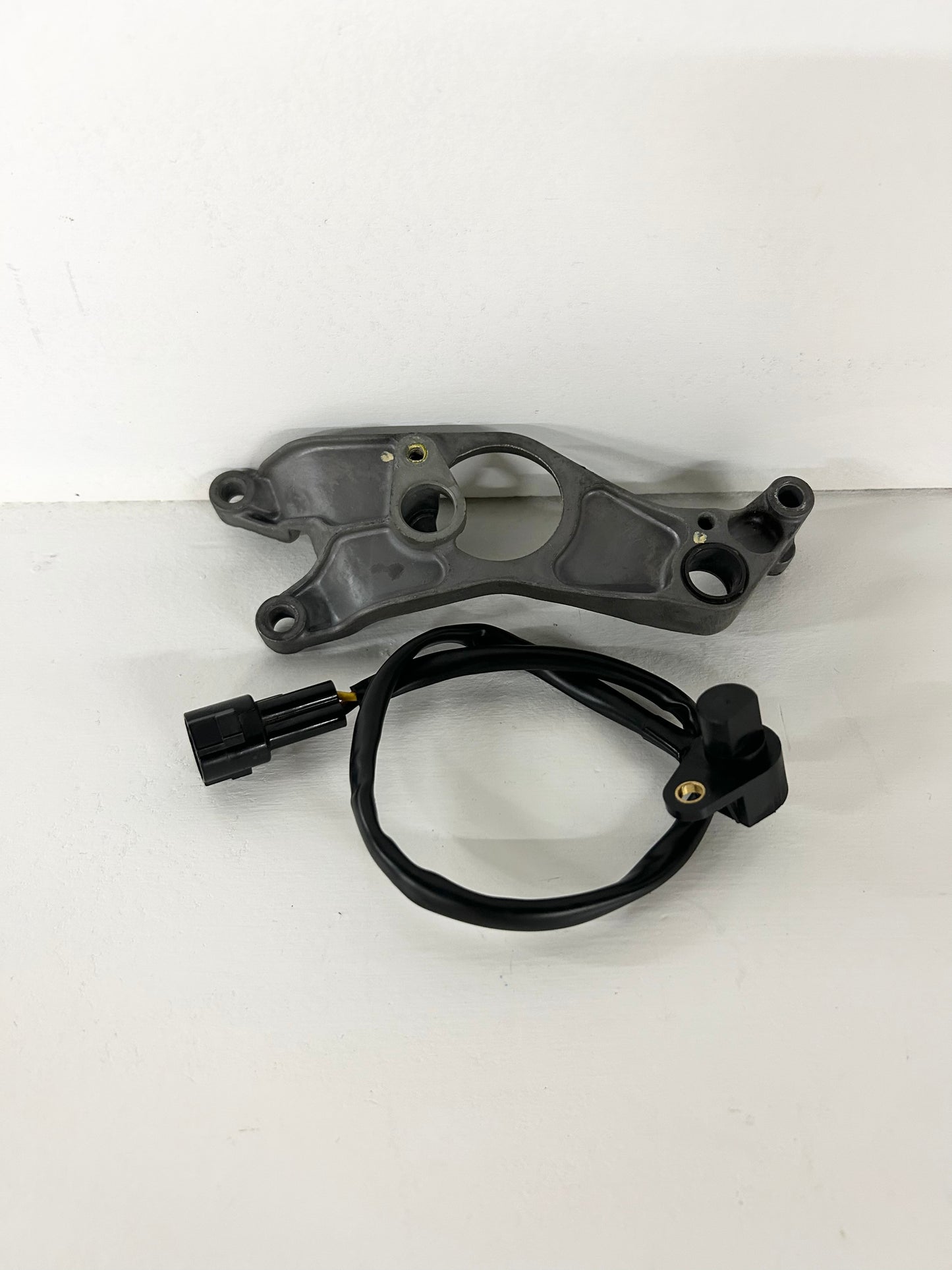 2013 2014 2015 2016 2017 Kawasaki ninja 300 front sprocket speedo sensor 21176-0065 ( 001079 )