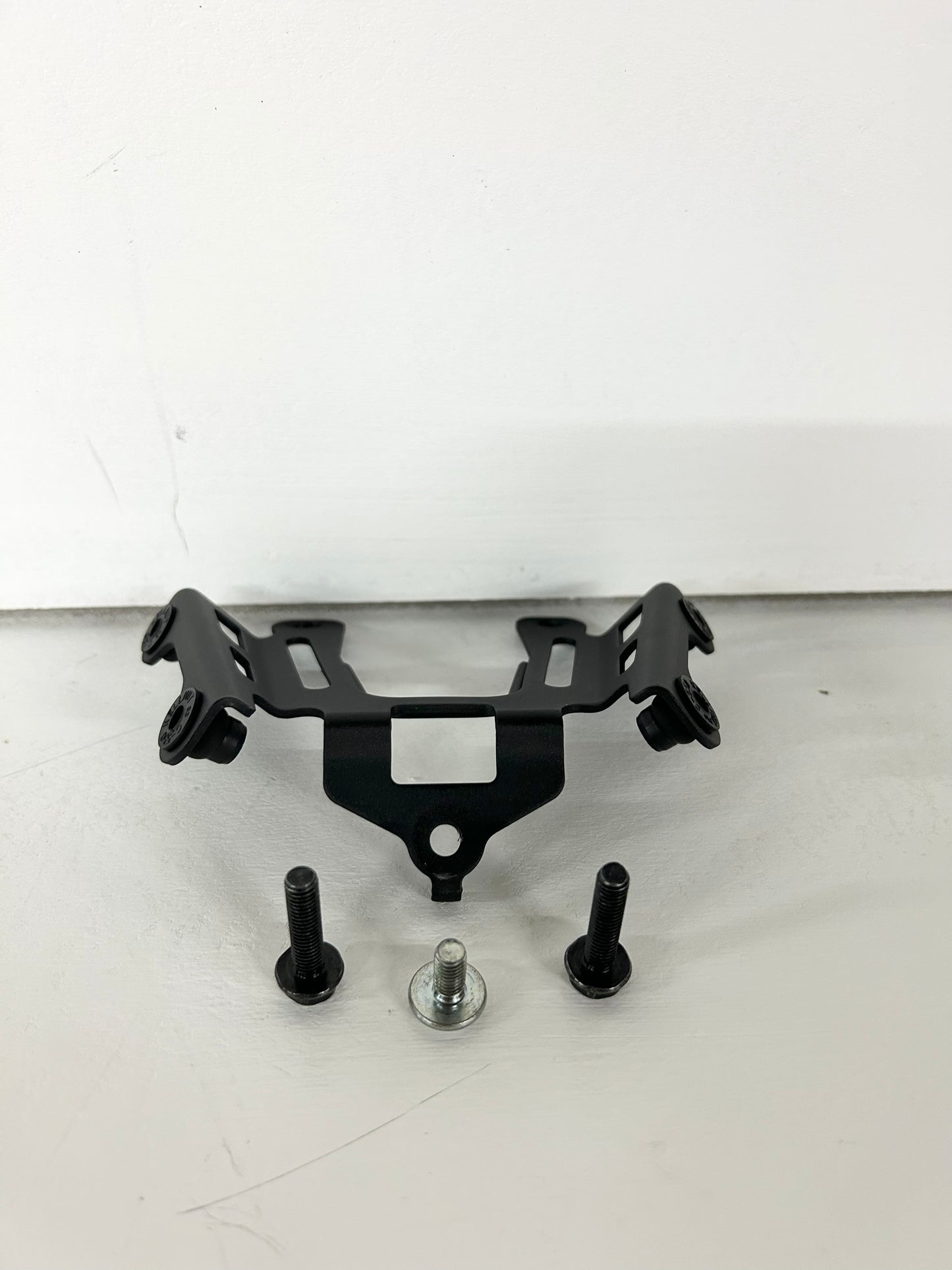 2018 2019 2020 2021 Kawasaki z400 windshield bracket ( 001173 )