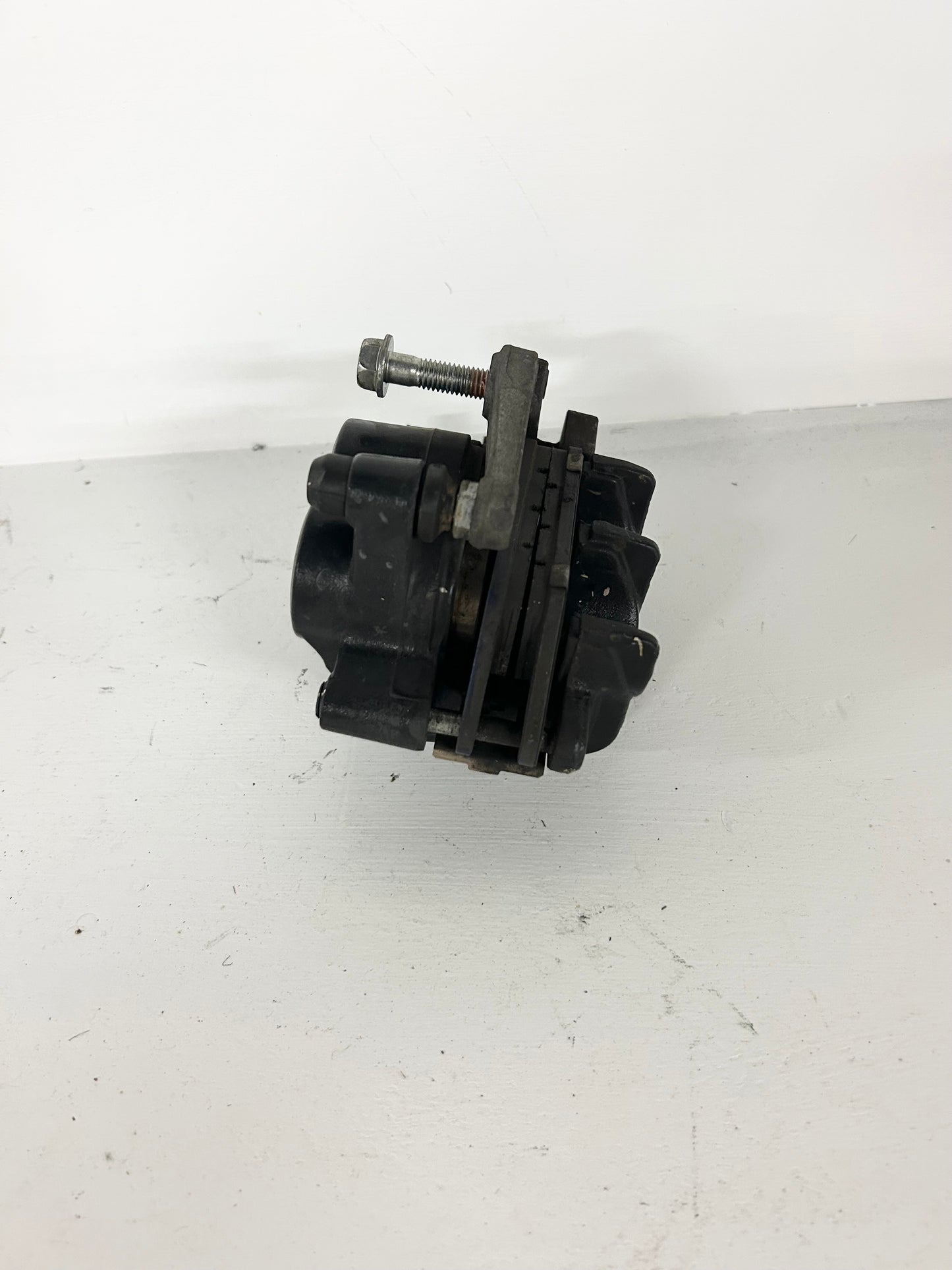 2015 2016 2017 2018 2019 2020 2021 2022 Honda CBR300R CBR 300 R front brake caliper (GM ID# 001640 )