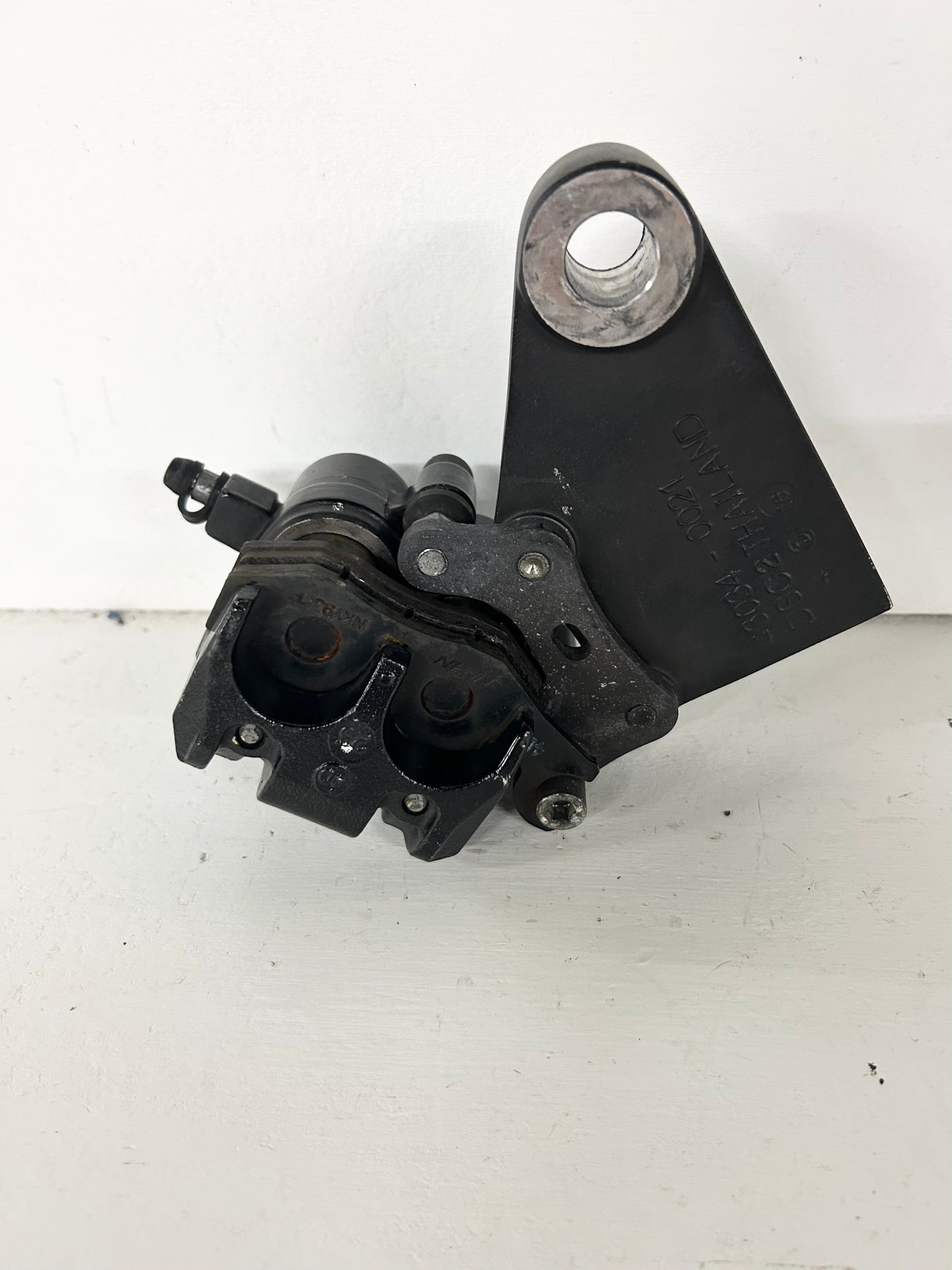 2013 2014 2015 2016 2017 Kawasaki ninja 300 rear brake caliper with bracket (GM ID# 001399 )