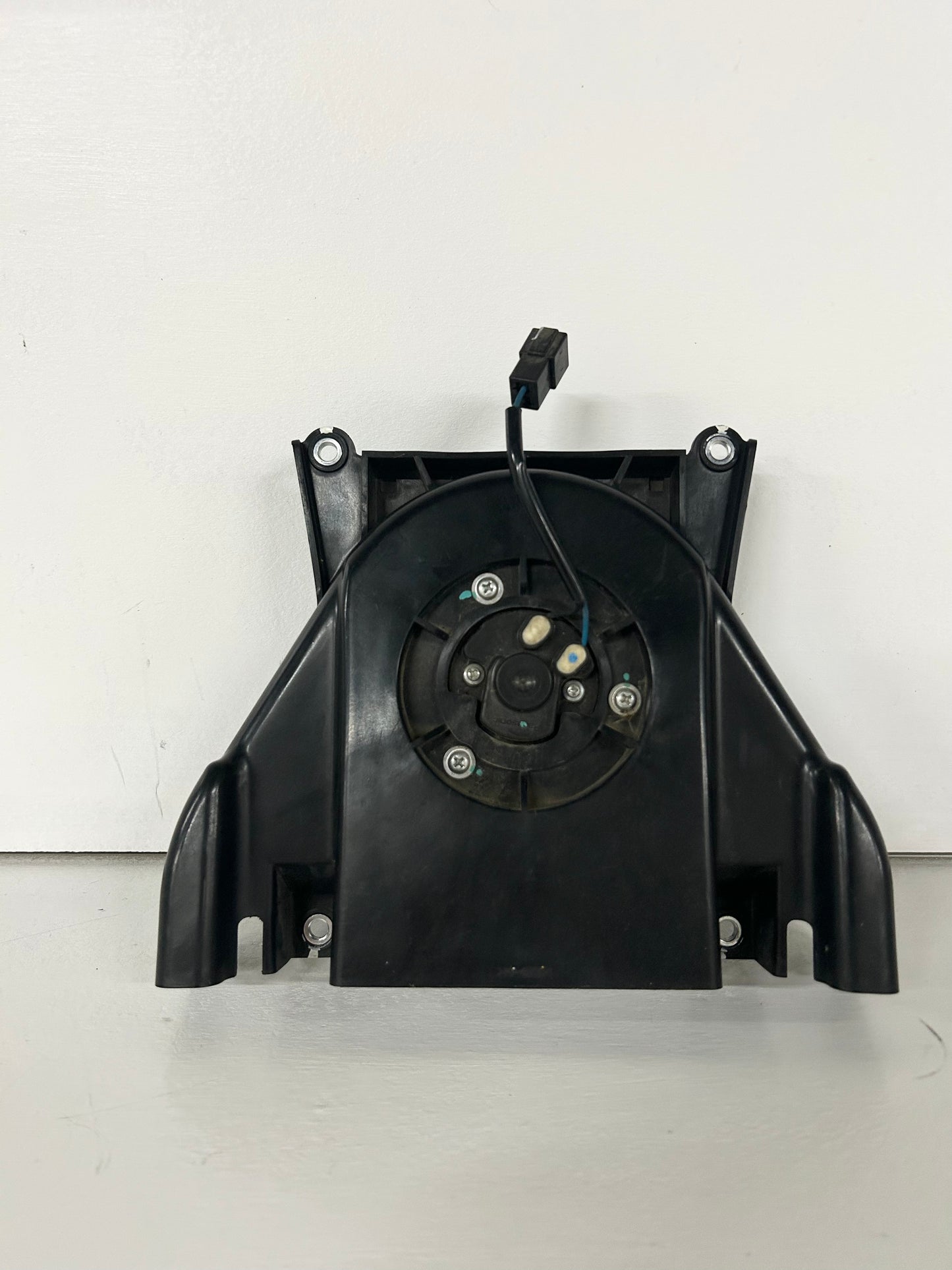 2013 2014 2015 2016 2017 Kawasaki Ninja 300 radiator fan (GM ID# 001370 )