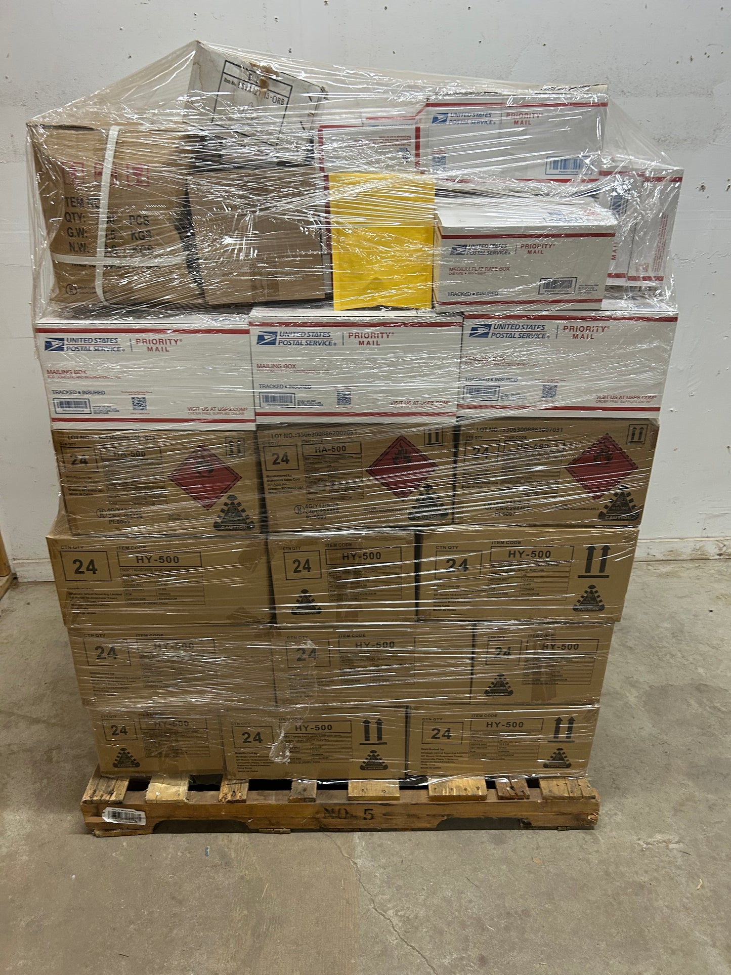 AS-IS Mixed Merchandise Pallet ( 001041 ) ( BB )
