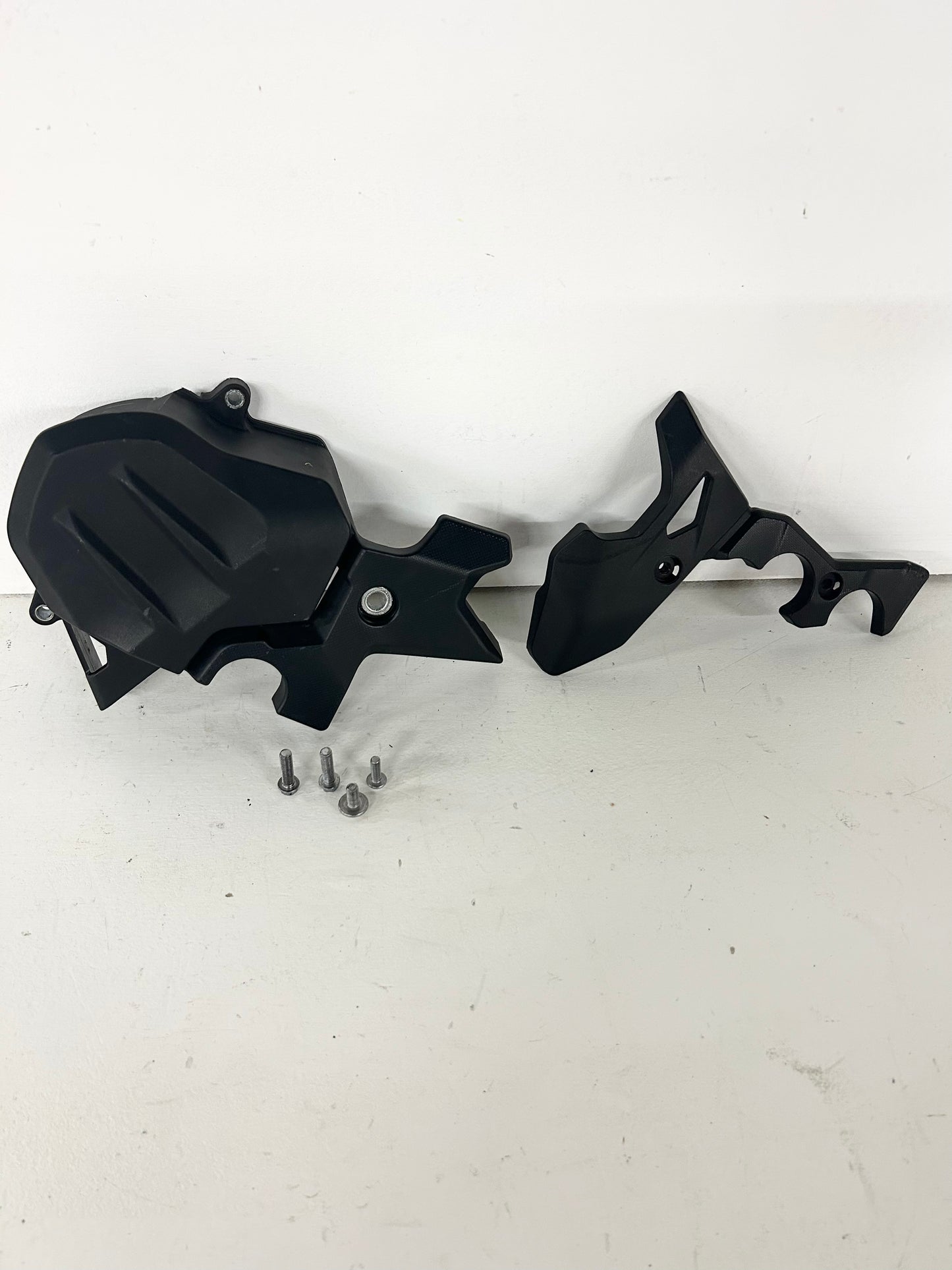 2018-2022 Kawasaki Ninja 400 front sprocket chain guard + right cover (GM ID# 001493 )