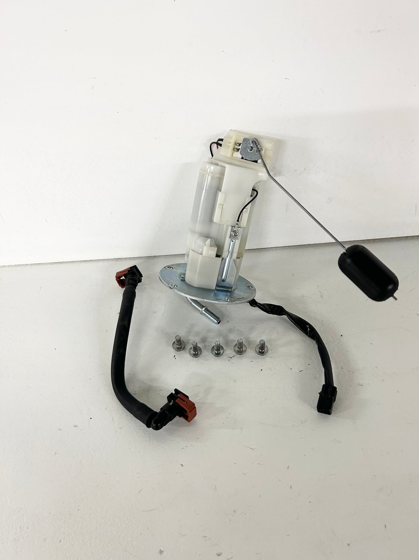 2018 2019 2020 2021 2022 Kawasaki ninja 400 z400 fuel pump assembly (GM ID# 001255 )