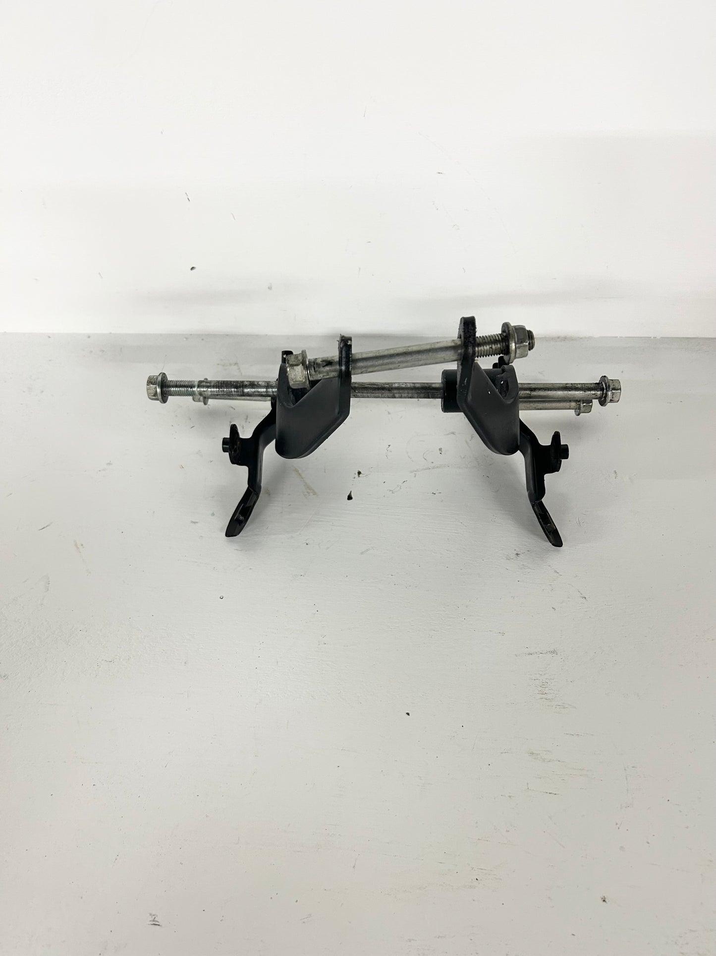 2015 2016 2017 2018 2019 2020 2021 2022 Honda CBR300R CBR 300 R motor mounts (GM ID# 001653 )