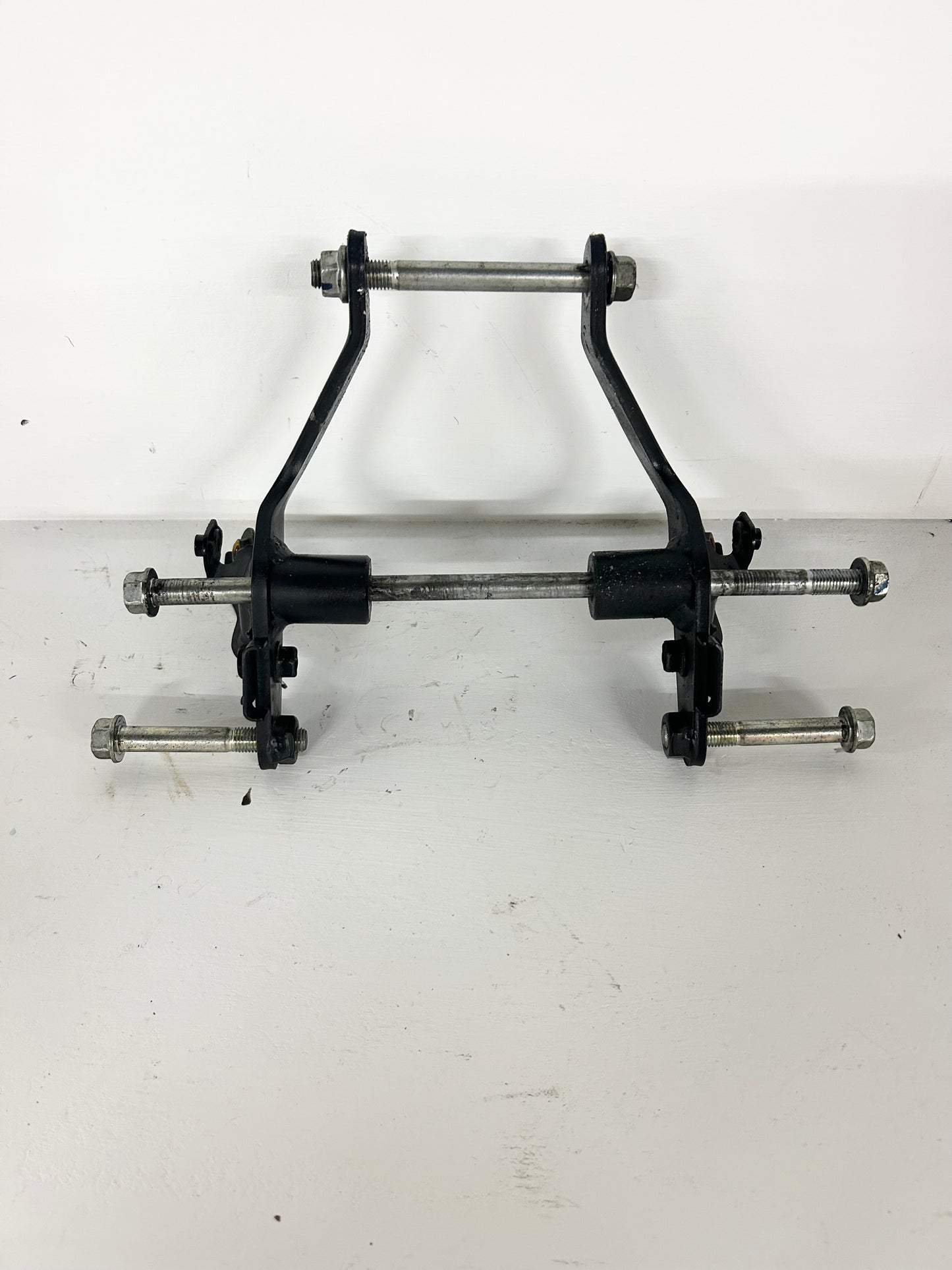2015 2016 2017 2018 2019 2020 2021 2022 Honda CBR300R CBR 300 R motor mounts (GM ID# 001653 )