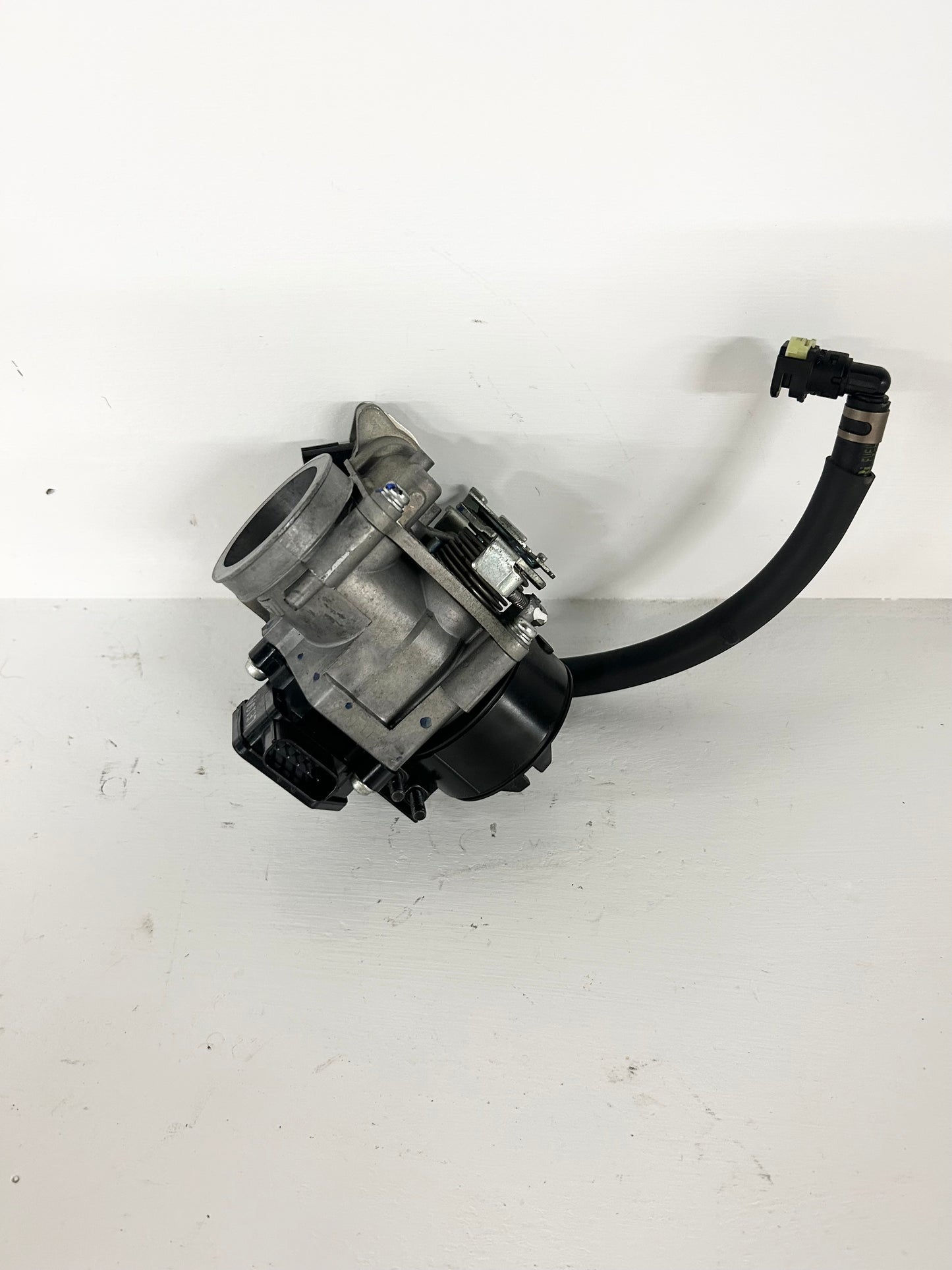 2015 2016 2017 2018 2019 2020 2021 2022 Honda CBR300R CBR 300 R throttle body sensor fuel line (GM ID# 001650 )