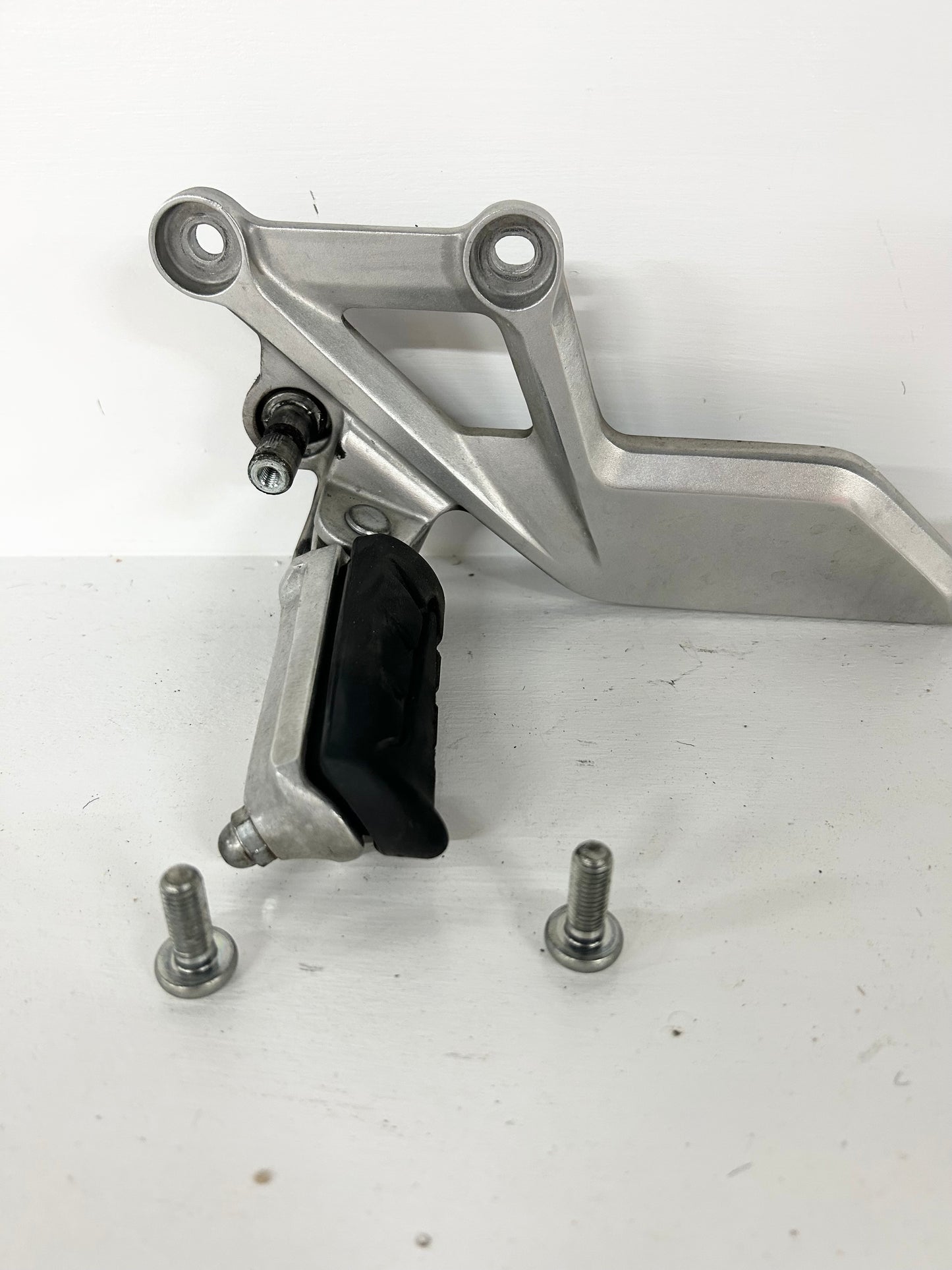 2015 2016 2017 2018 2019 2020 2021 2022 Honda CBR300R CBR 300 R left rider driver foot peg (GM ID# 001639 )