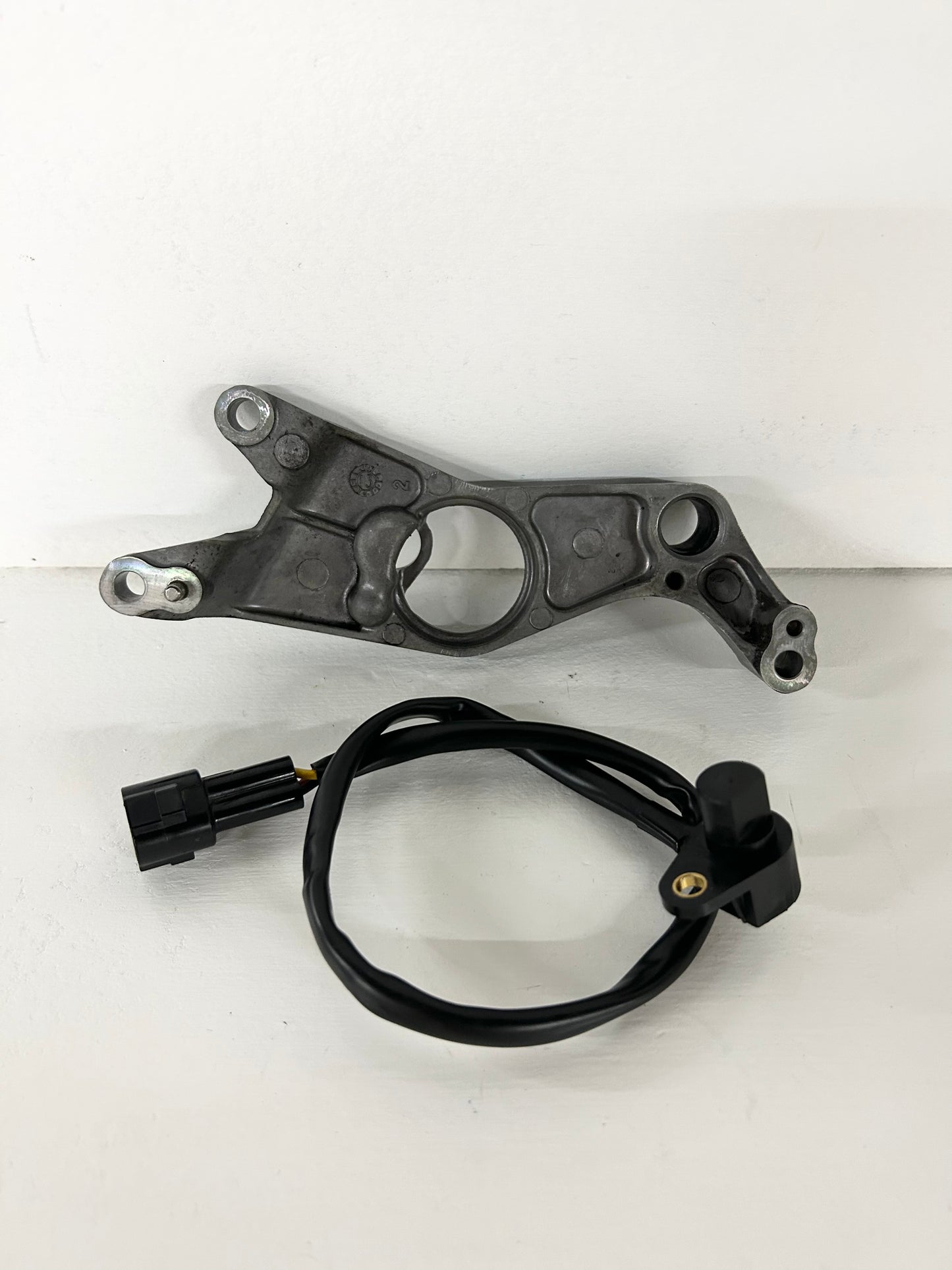 2013 2014 2015 2016 2017 Kawasaki ninja 300 front sprocket speedo sensor 21176-0065 ( 001079 )