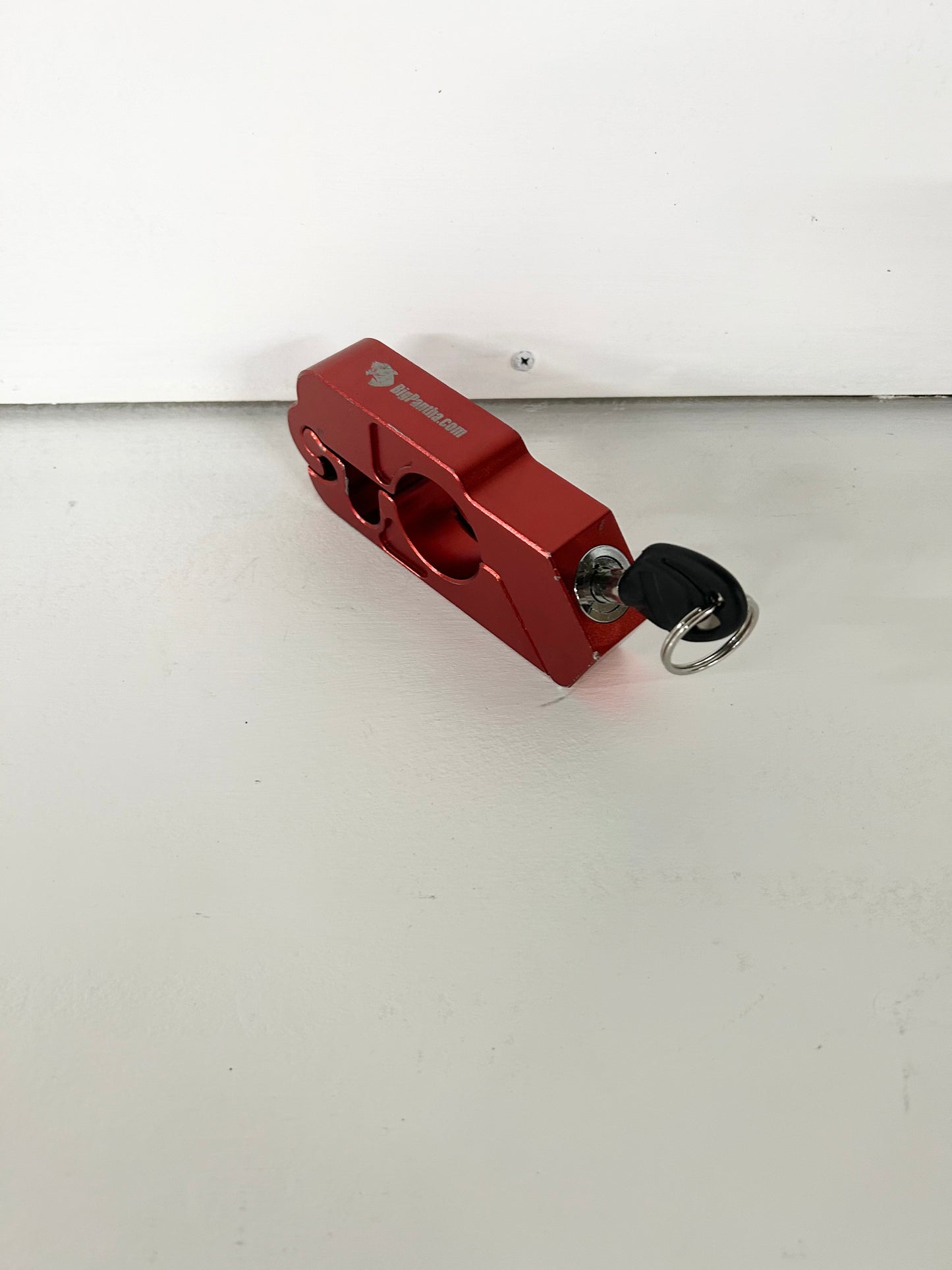 Motorcycle handlebar lock (GM ID# 001295 )