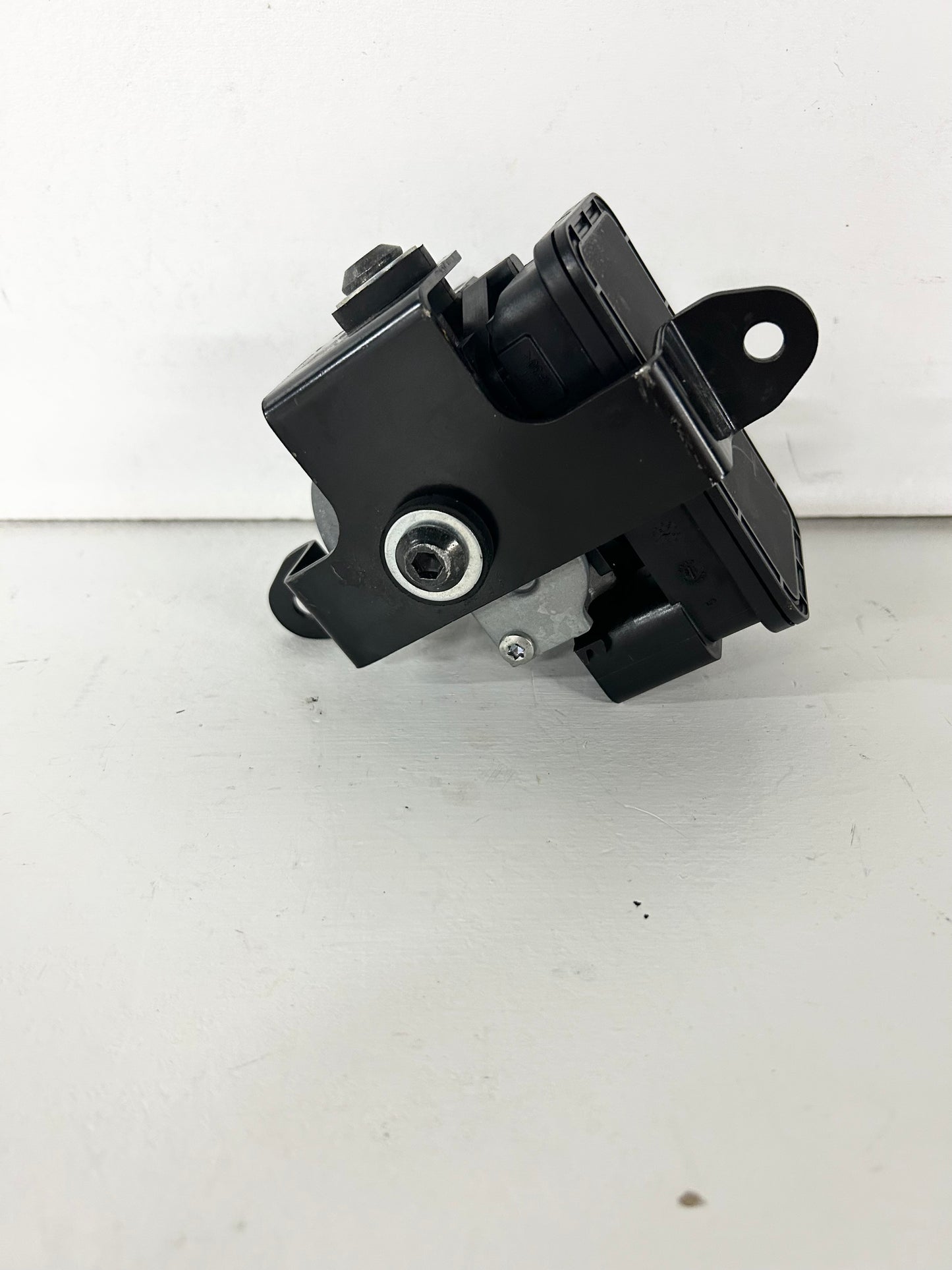 2013 2014 2015 2016 2017 Kawasaki Ninja 300 ABS brake module (GM ID# 001504 )