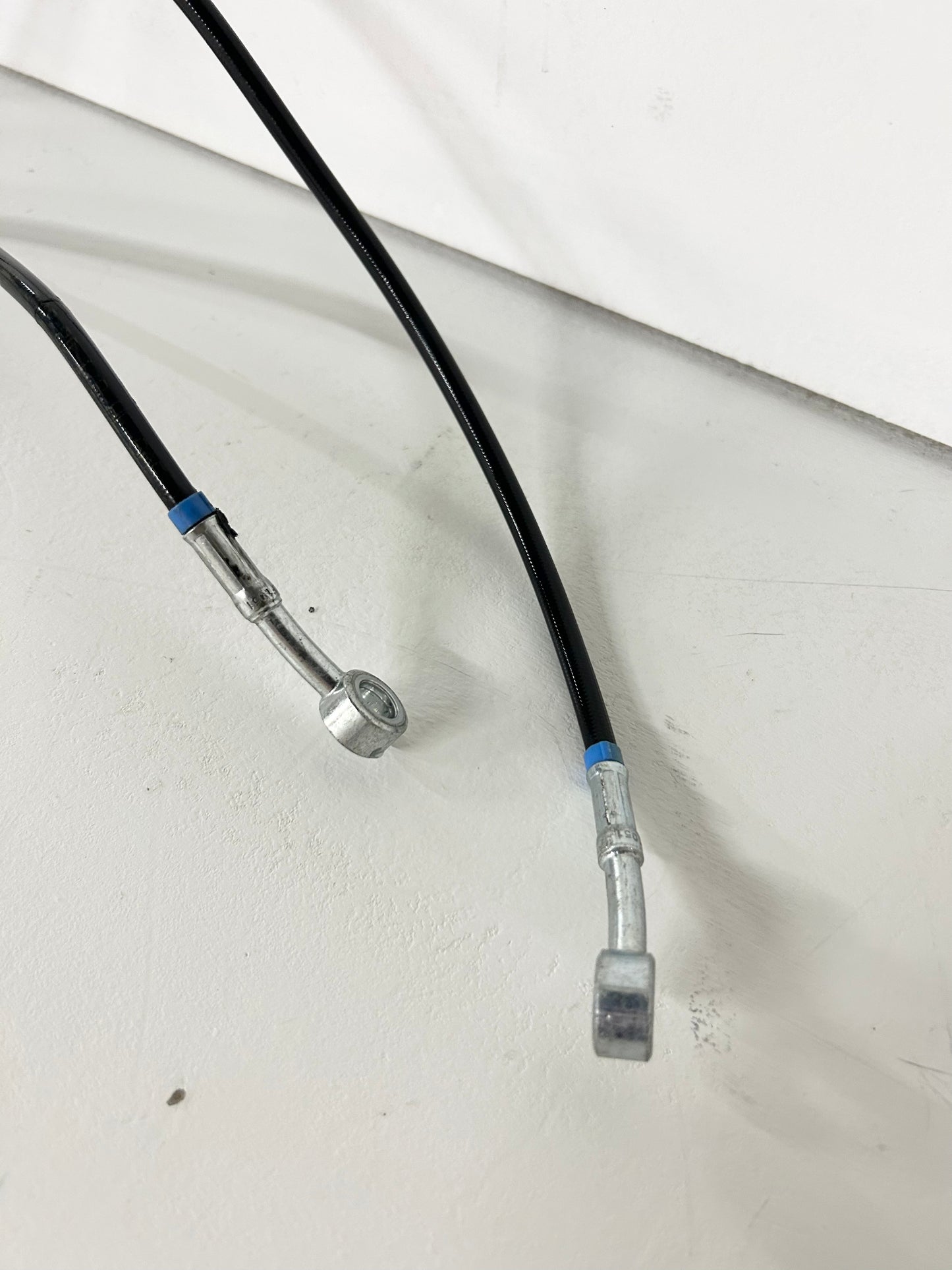 2020 2021 2022 KTM Duke 390 front ABS brake lines ( 001148 )