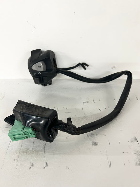 2013 2014 2015 Honda CBR500R headlight blinker horn switch (GM ID# 001586 )