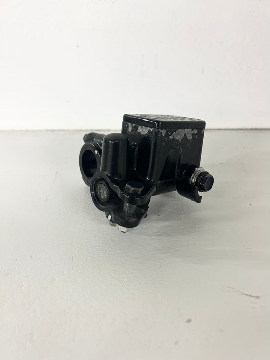 2013 2014 2015 2016 2017 Kawasaki Ninja 300 front brake master cylinder (GM ID# 001497 )