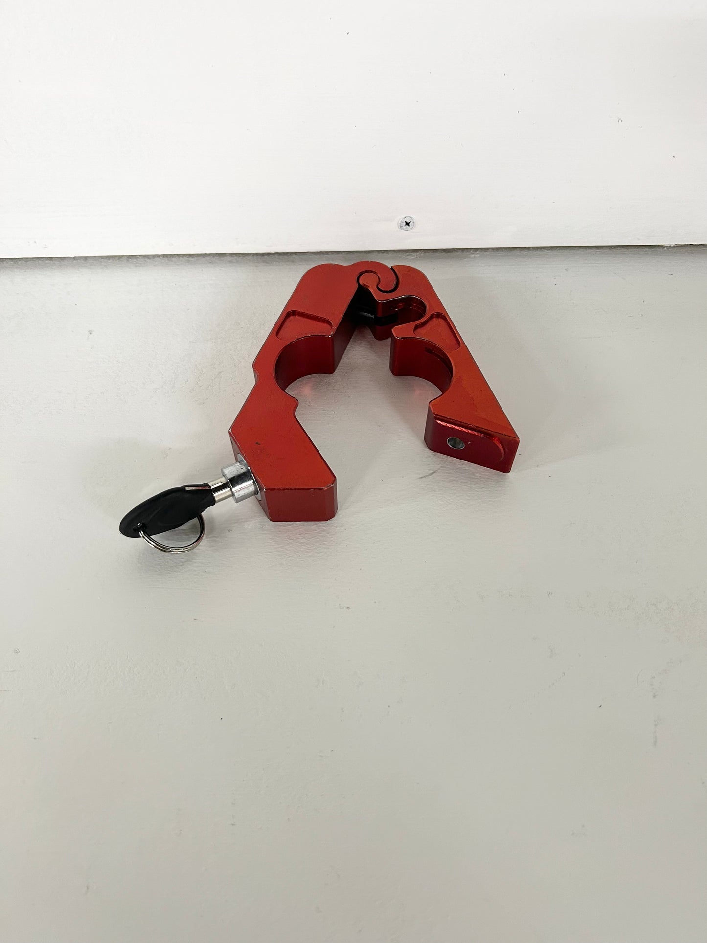 Motorcycle handlebar lock (GM ID# 001295 )