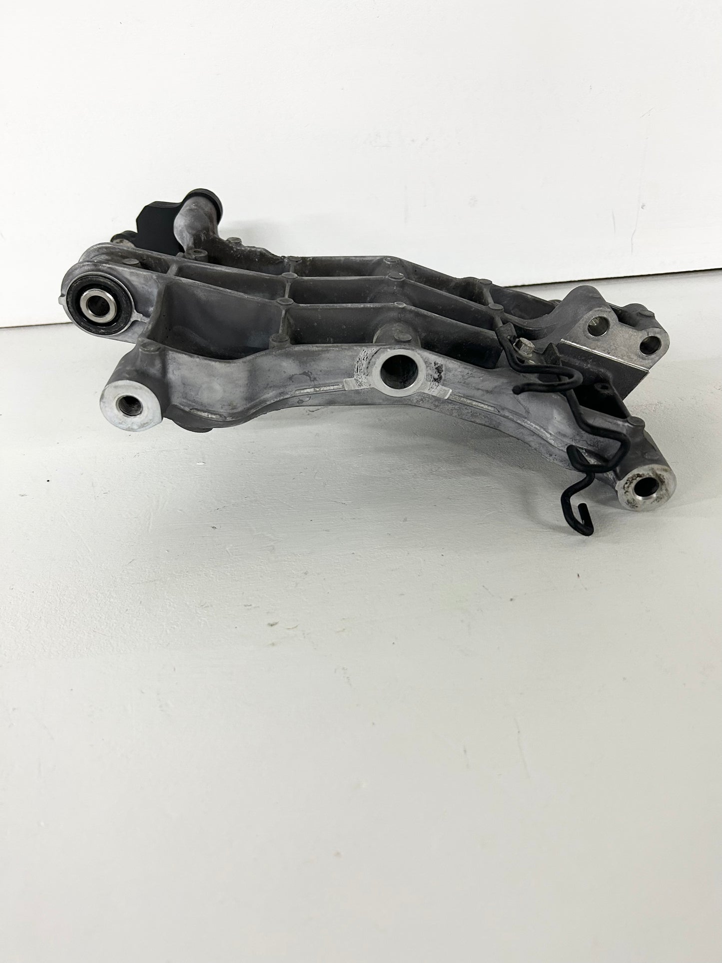 2018 2019 2020 2021 2022 Kawasaki ninja 400 z400 Engine mount swingarm swing arm bracket (GM ID# 001249 )