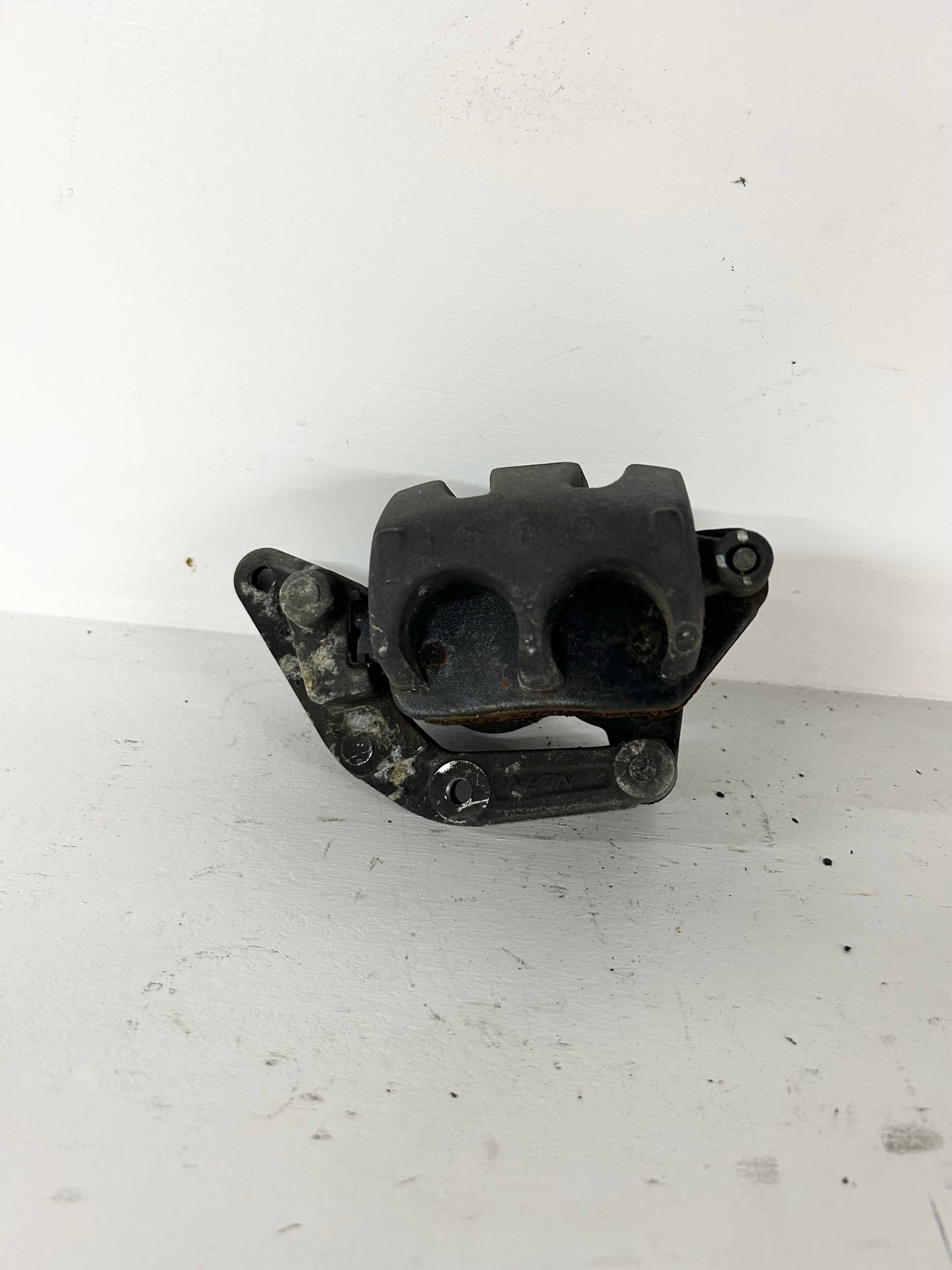 2013 2014 2015 Honda CBR500R front brake caliper (GM ID# 001611 )