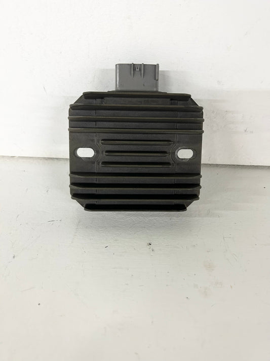 2013 2014 2015 2016 2017 Kawasaki Ninja 300 rectifier voltage regulator (GM ID# 001502 )