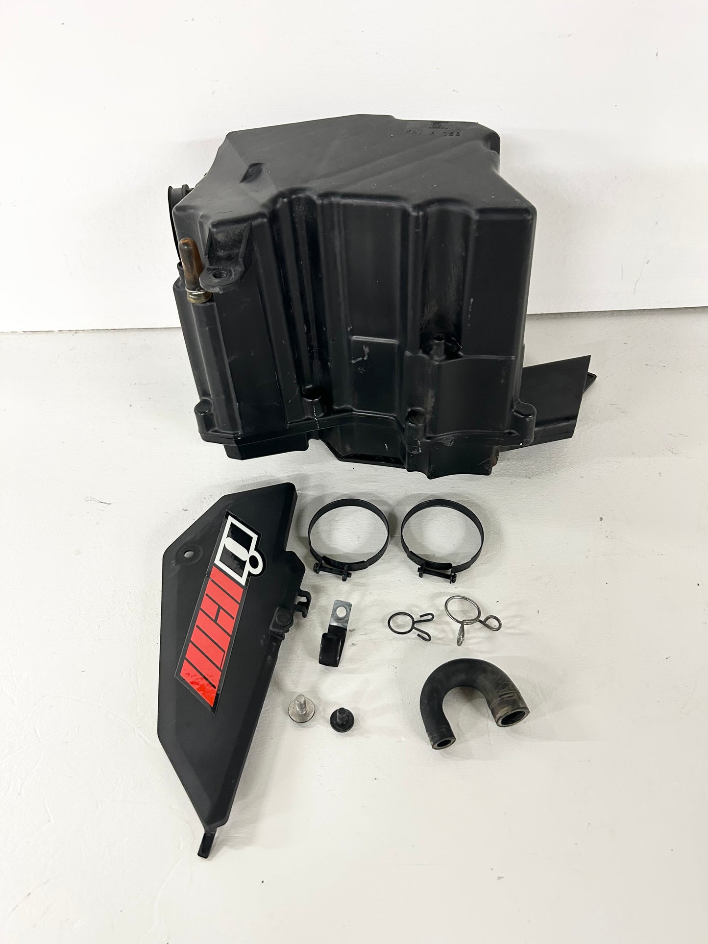 2013 2014 2015 2016 2017 Kawasaki Ninja 300 air box (GM ID# 001382 )