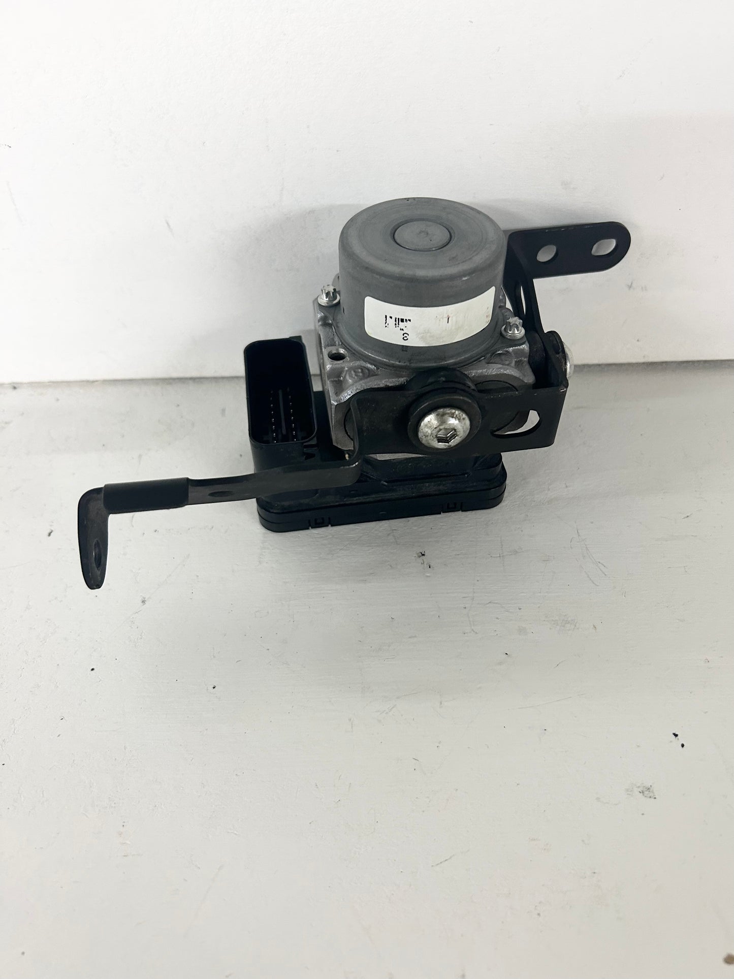 2018 2019 2020 2021 2022 Kawasaki Ninja 400 Z400 ABS brake module pump (GM ID# 001434 )