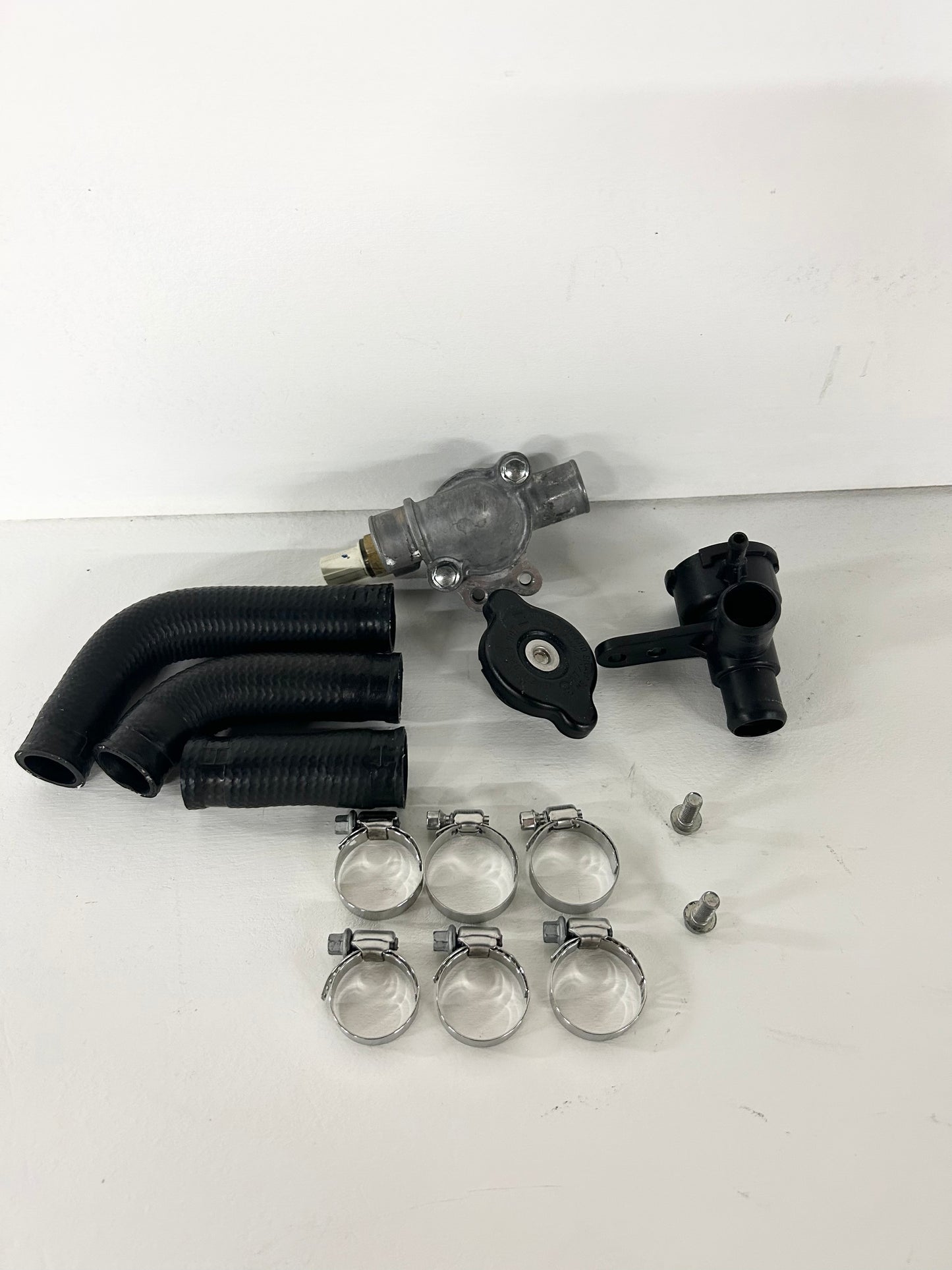 2013 2014 2015 2016 2017 Kawasaki ninja 300 coolant thermostat with housing assembly 16160-0754 ( 001051 )