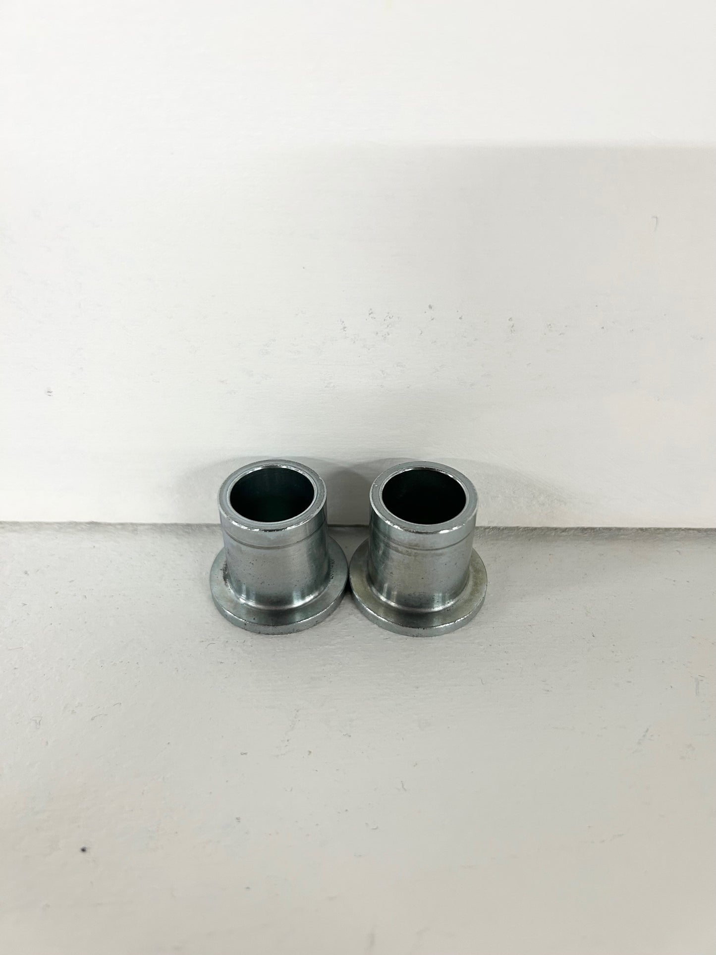 2013 2014 2015 2016 2017 Kawasaki ninja 300 front spacers 92143-1187 ( 001028 )