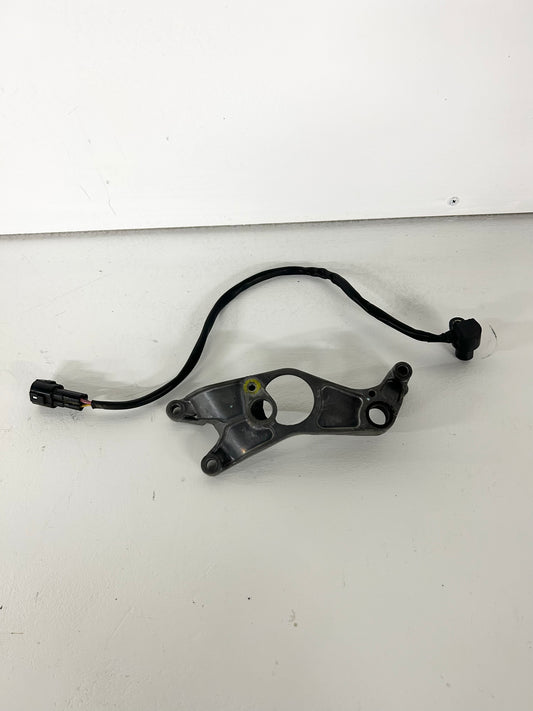 2013 2014 2015 2016 2017 Kawasaki Ninja 300 front sprocket speedo sensor(GM ID# 001372 )