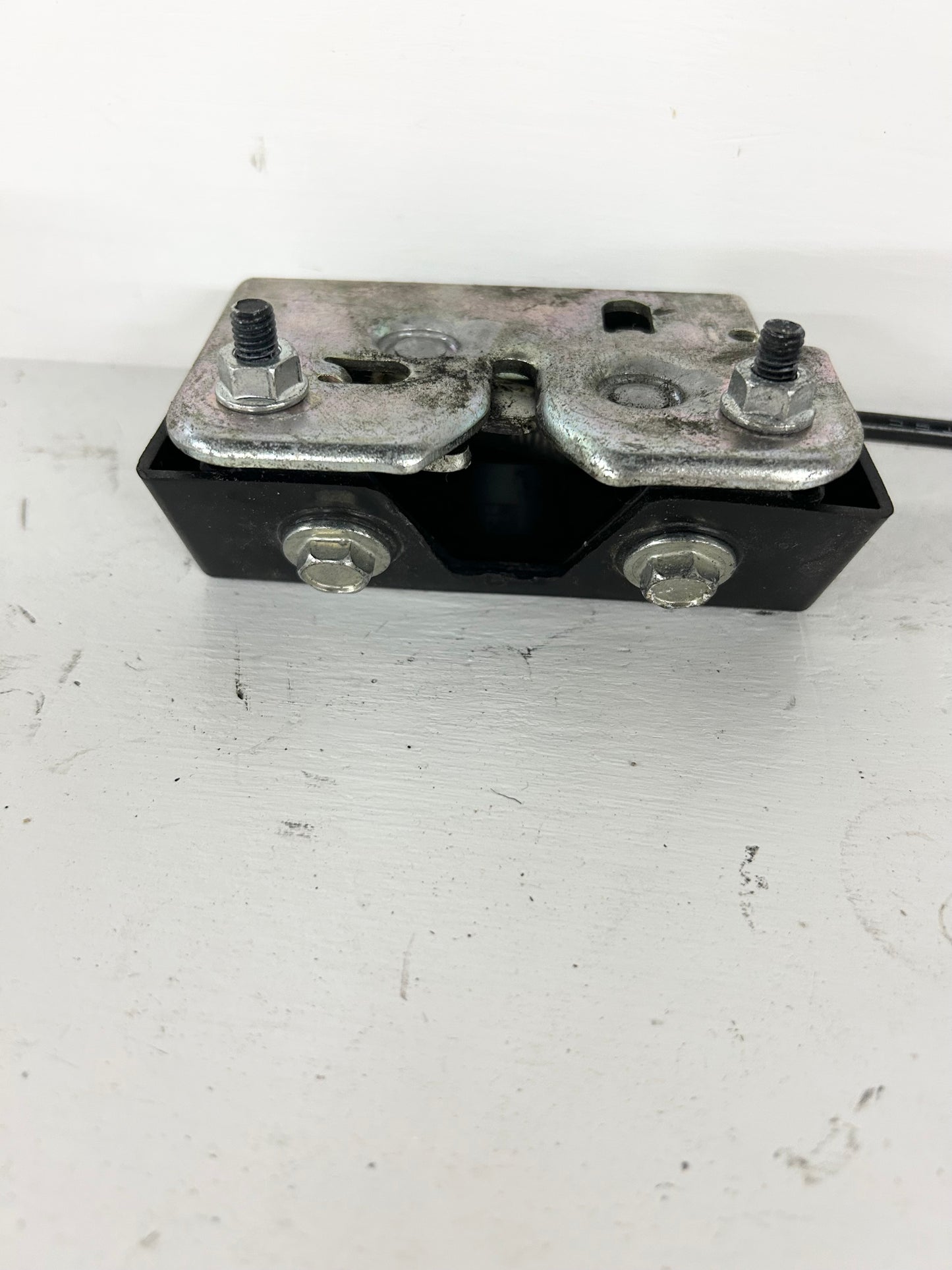 2015 2016 2017 2018 2019 2020 2021 2022 Honda CBR300R CBR 300 R seat lock mechanism (GM ID# 001645 )
