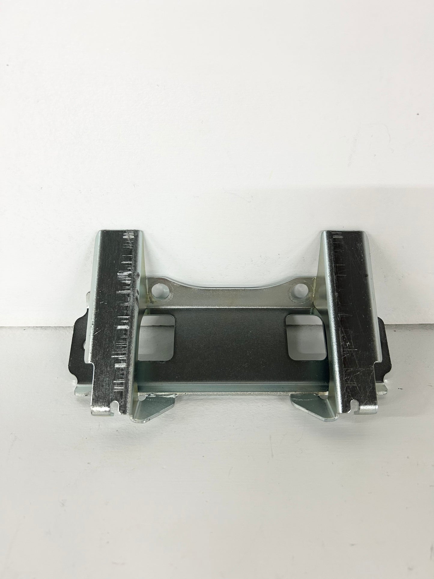 2013 2014 2015 2016 2017 Kawasaki ninja 300 seat bracket 23062-0782 ( 001048 )