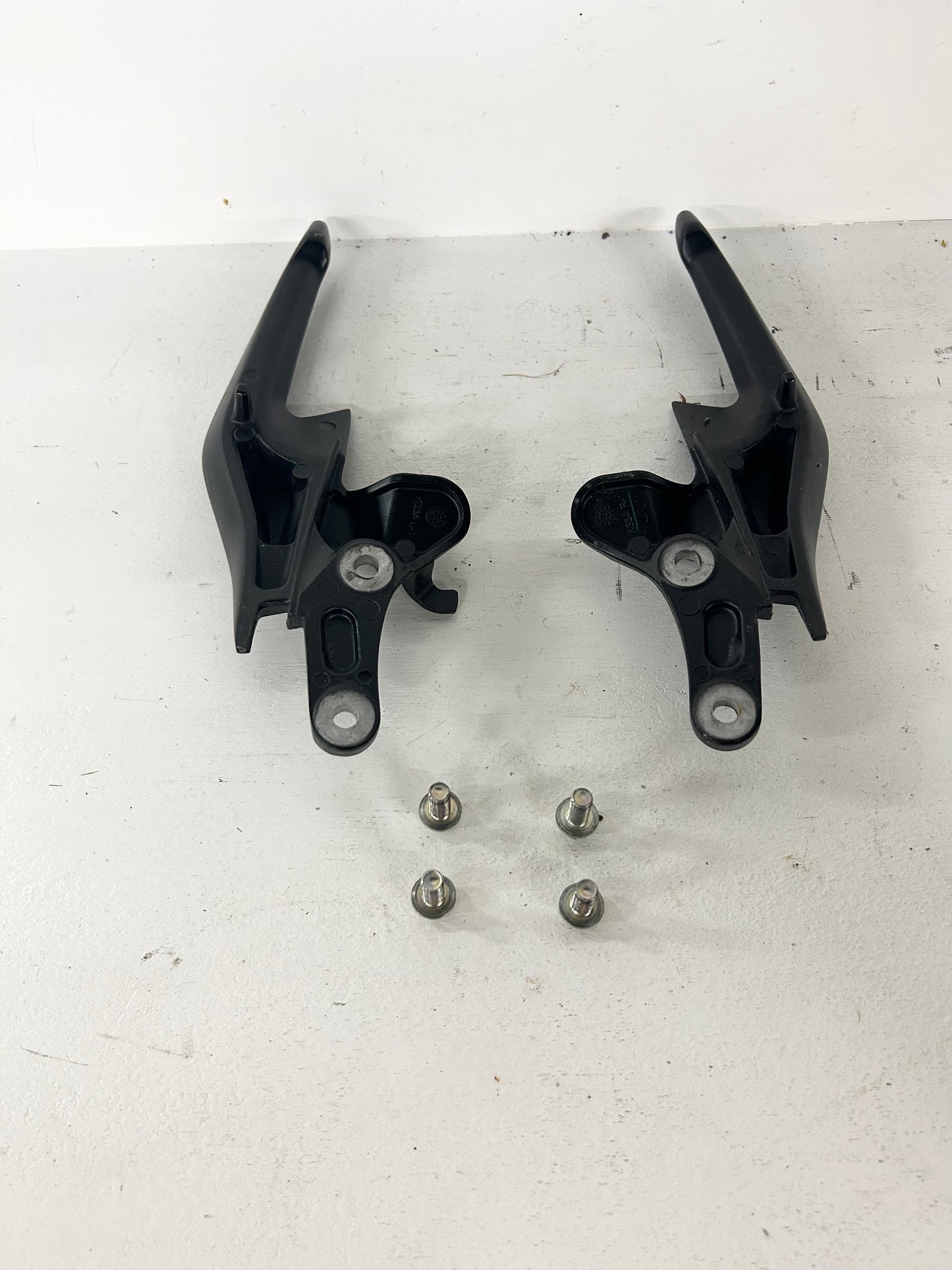 2015 2016 2017 2018 2019 2020 2021 2022 Honda CBR300R CBR 300 R rear passenger grab bars (GM ID# 001619 )