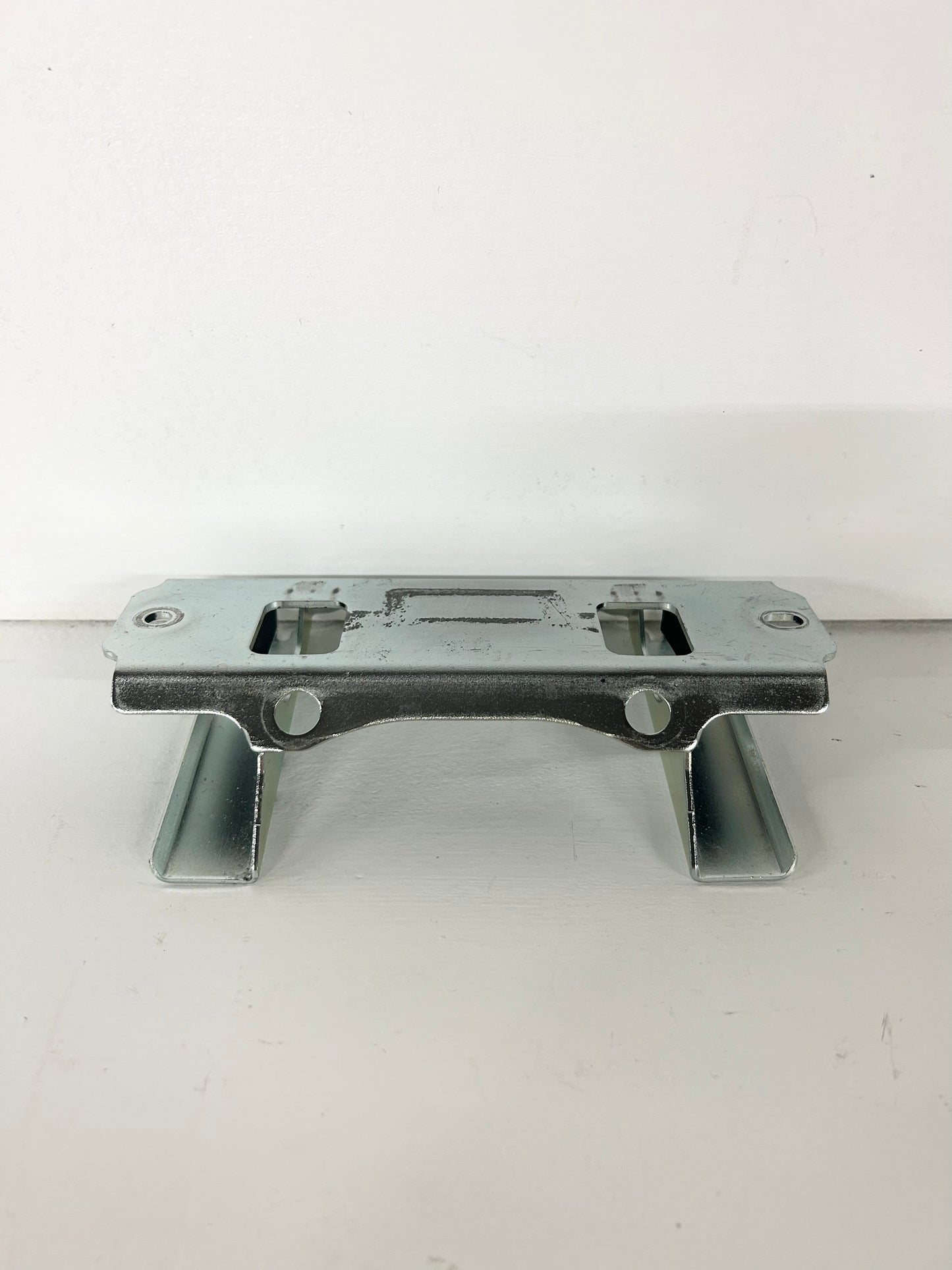 2013 2014 2015 2016 2017 Kawasaki ninja 300 seat bracket 23062-0782 ( 001048 )