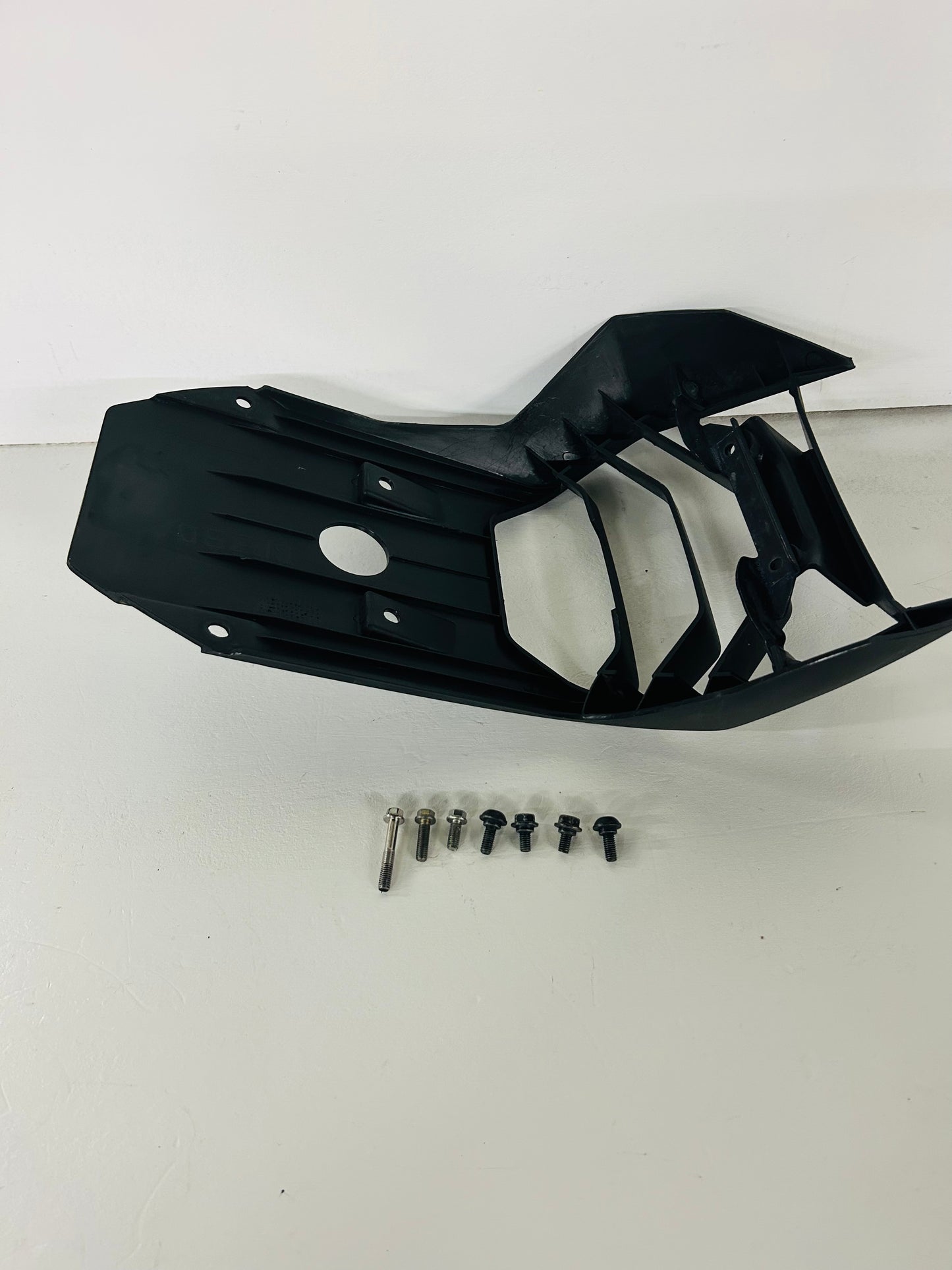 2017 2018 2019 2020 KTM Duke 390 skid plate engine motor guard plastic grill ( 001122 )