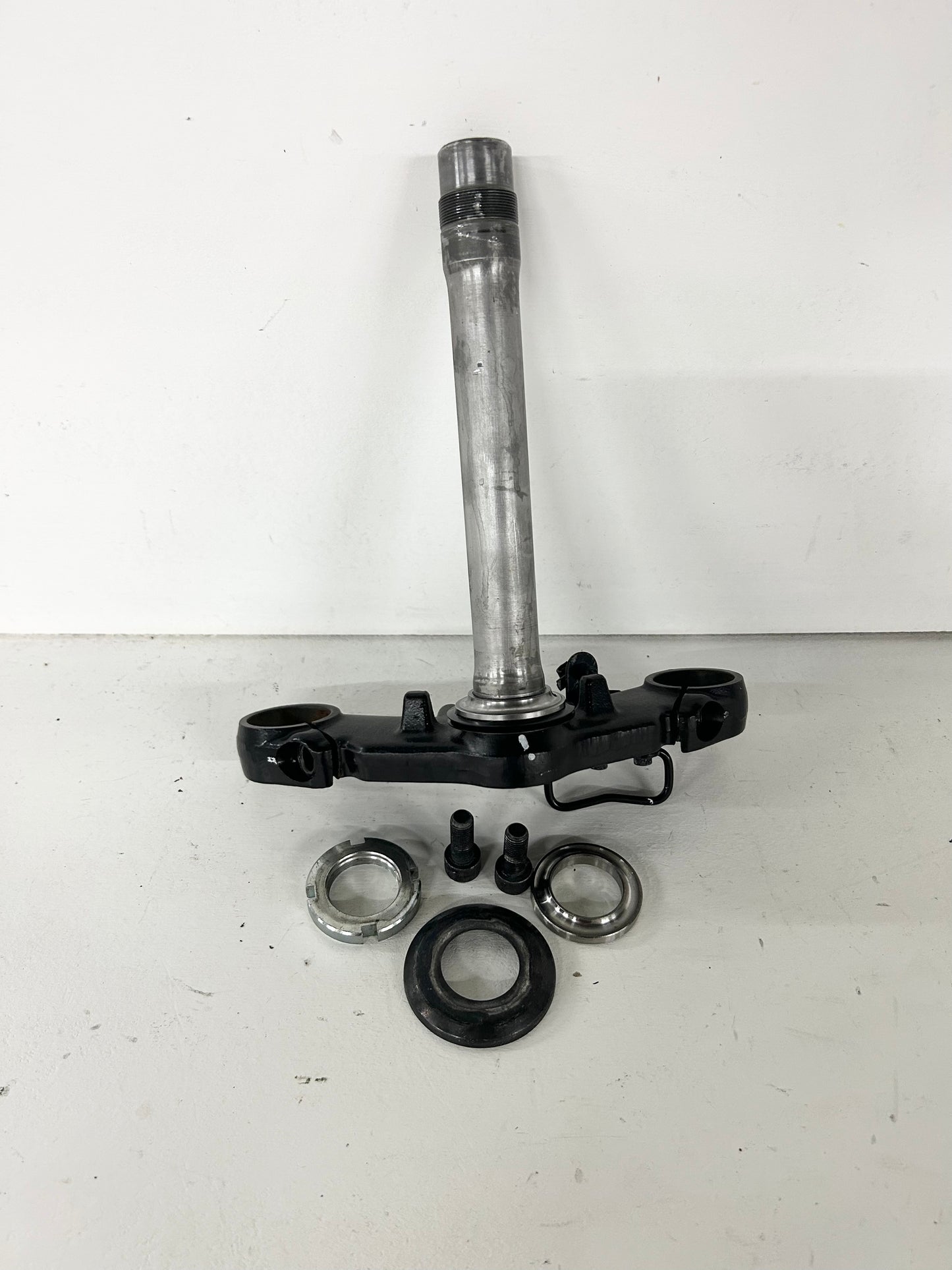 2013 2014 2015 2016 2017 Kawasaki Ninja 300 lower triple tree stem clamp (GM ID# 001485 )