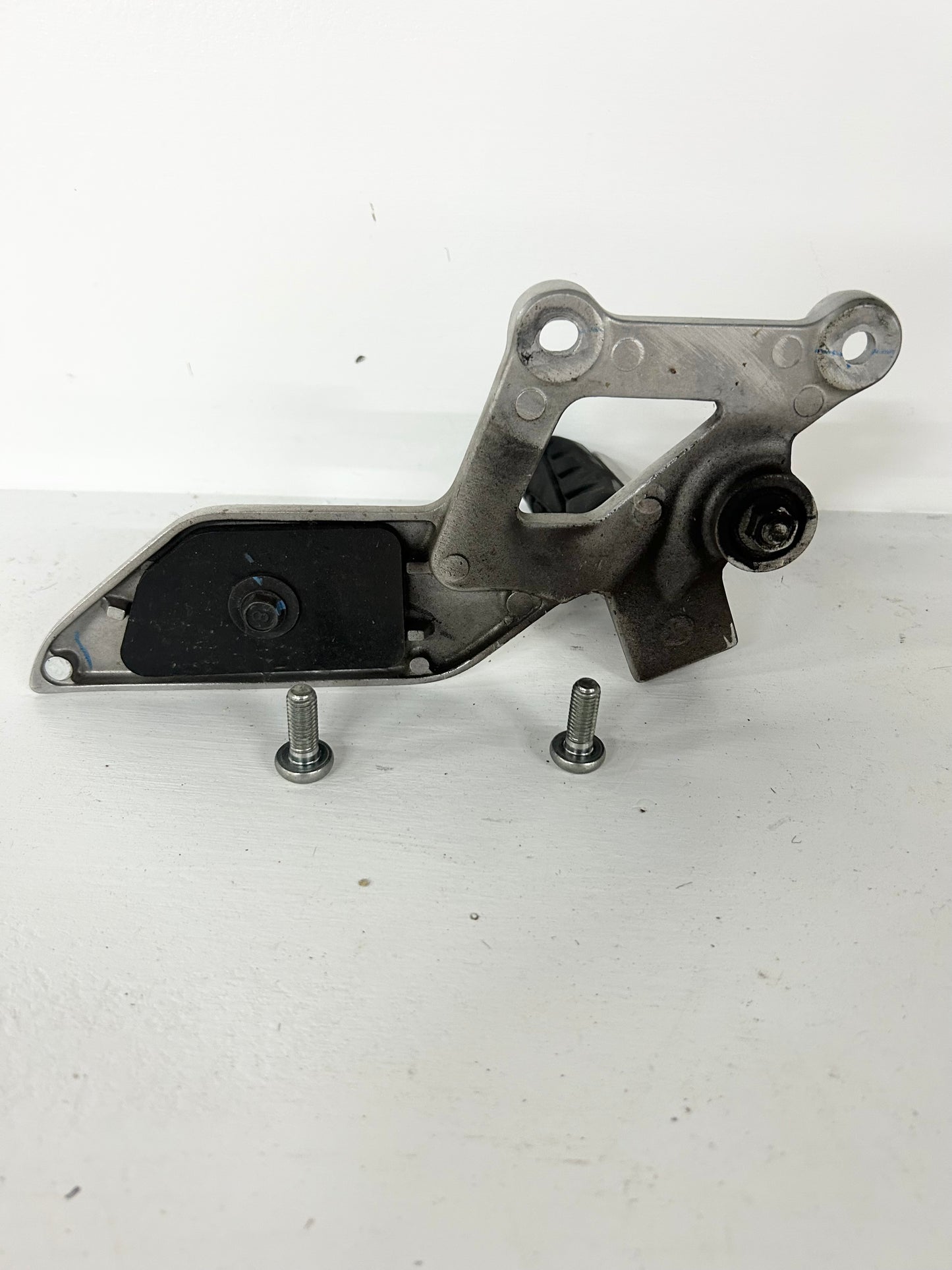 2015 2016 2017 2018 2019 2020 2021 2022 Honda CBR300R CBR 300 R left rider driver foot peg (GM ID# 001639 )