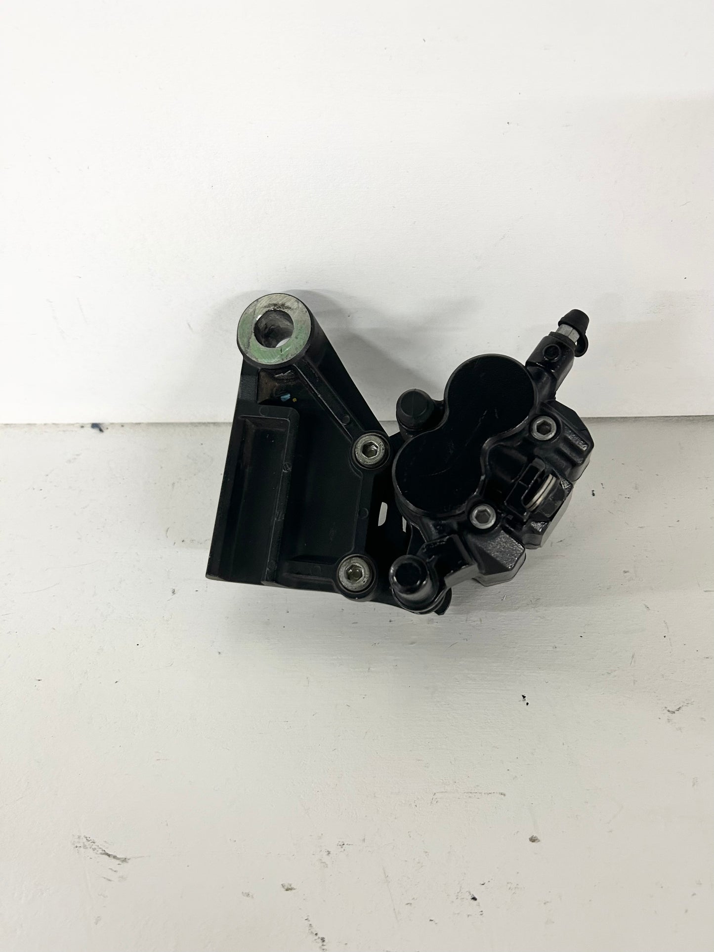 2013 2014 2015 2016 2017 Kawasaki ninja 300 rear brake caliper with bracket (GM ID# 001399 )