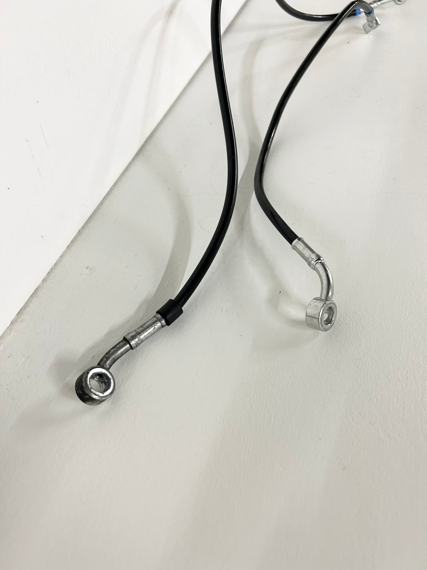 2020 2021 2022 KTM Duke 390 front ABS brake lines ( 001148 )