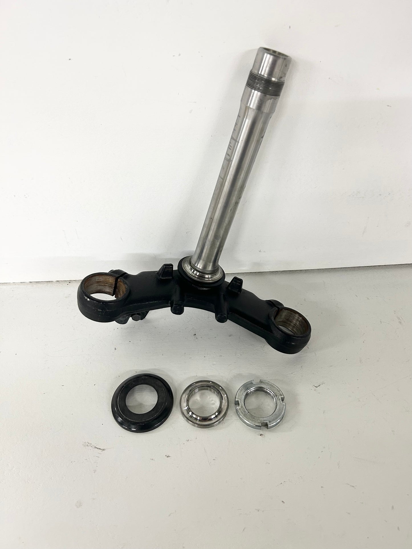 2013 2014 2015 2016 2017 Kawasaki Ninja 300 lower triple tree stem clamp (GM ID# 001369 )