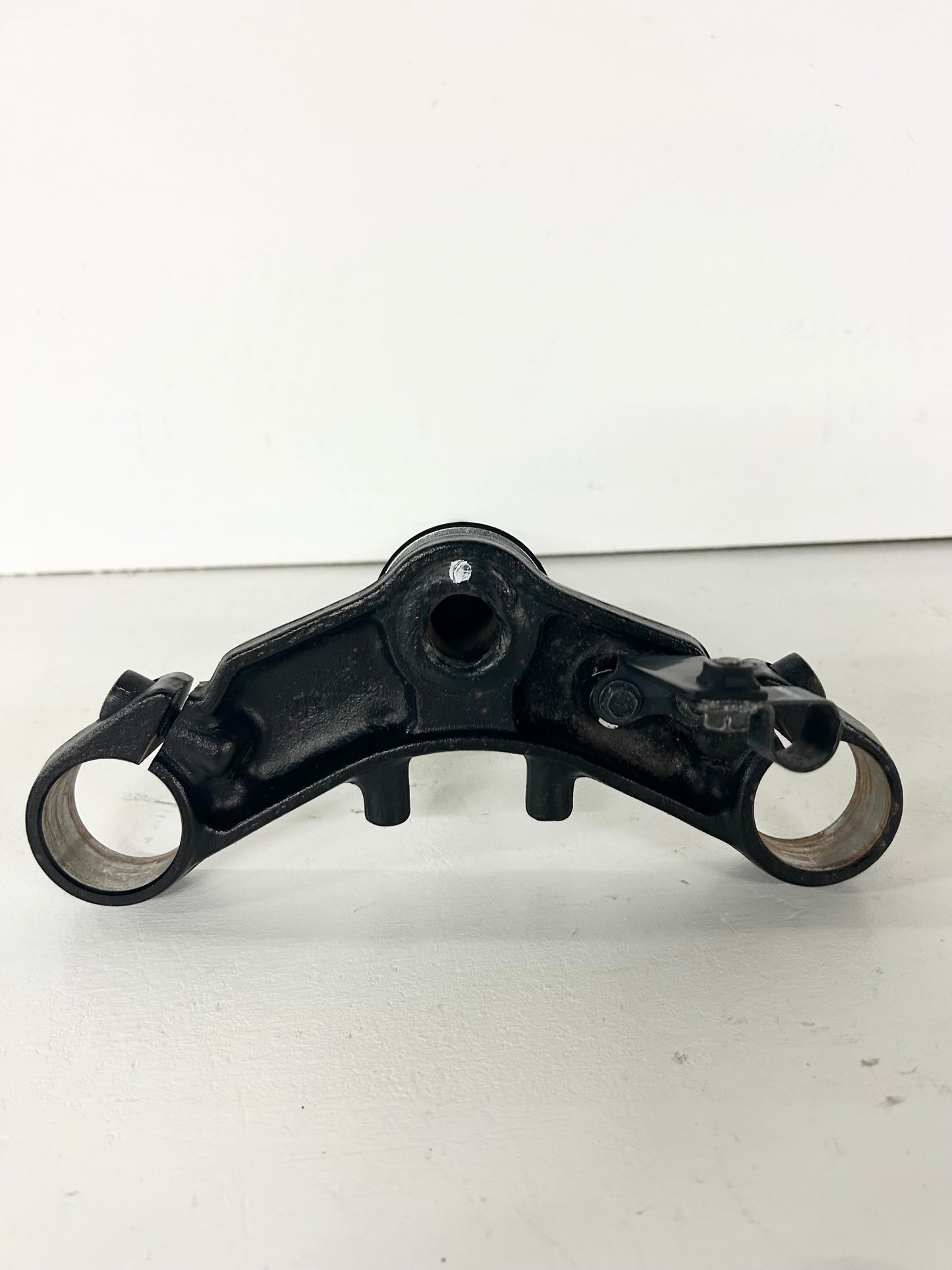 2013 2014 2015 2016 2017 Kawasaki Ninja 300 lower triple tree stem clamp (GM ID# 001369 )